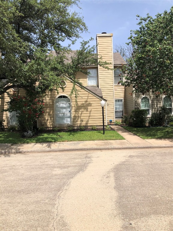 802 Ventura Park Irving TX 75061