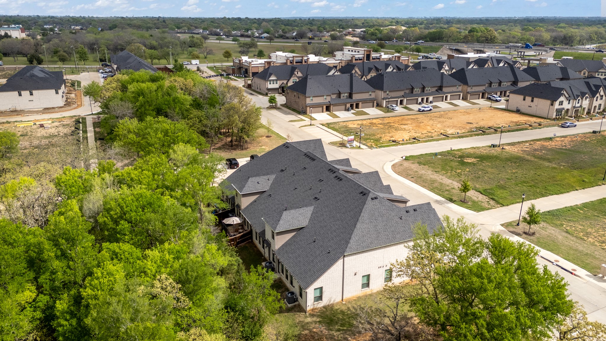 6834 Neals Way Arlington TX 76001