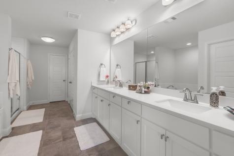 6834 Neals Way Arlington TX 76001
