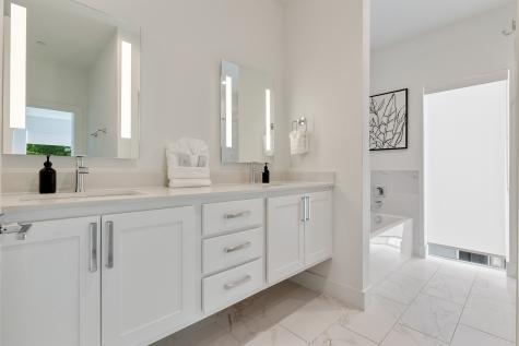 1771 Mccoy Street Dallas TX 75204