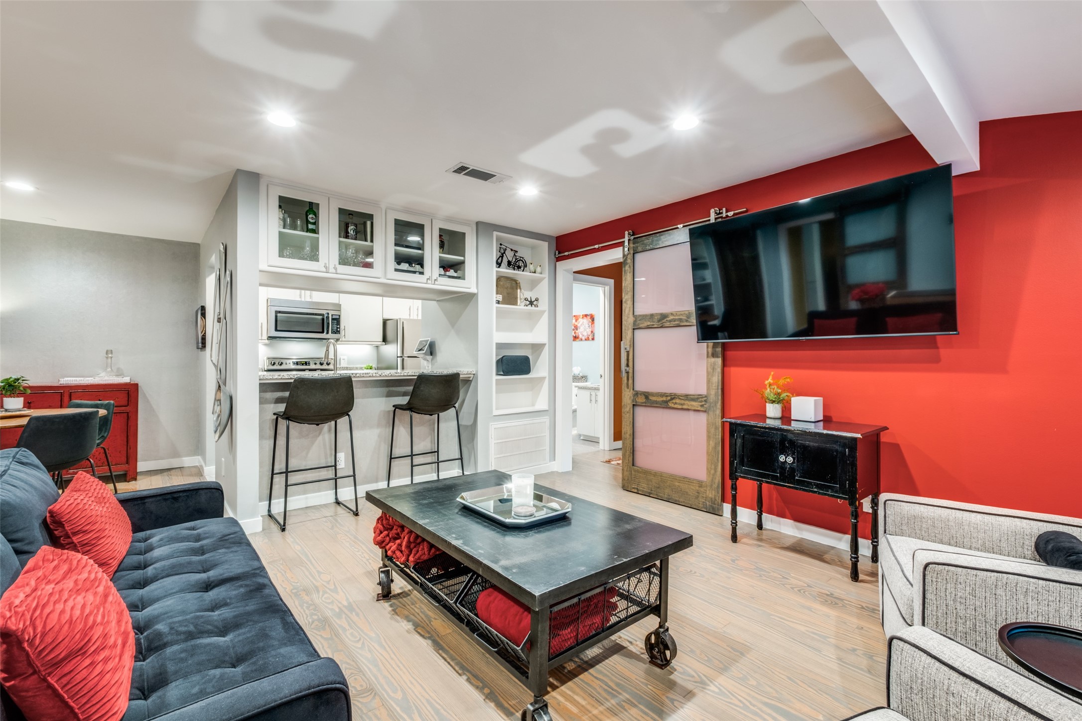 4231 Travis Street Dallas TX 75205