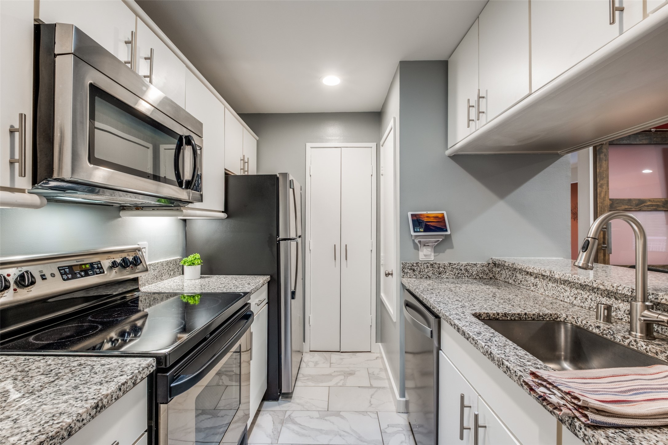 4231 Travis Street Dallas TX 75205