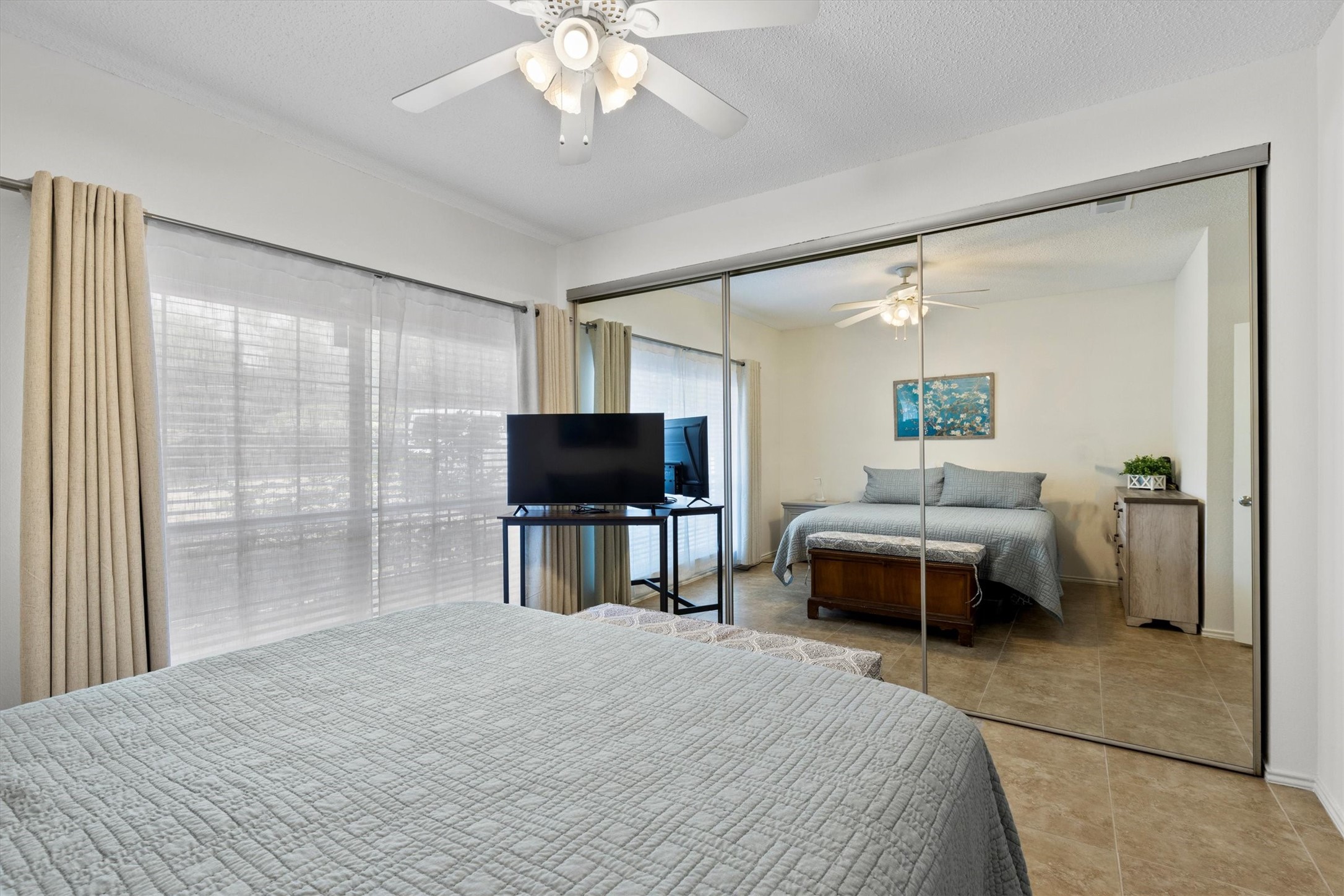 2506 Wedglea Drive Dallas TX 75211