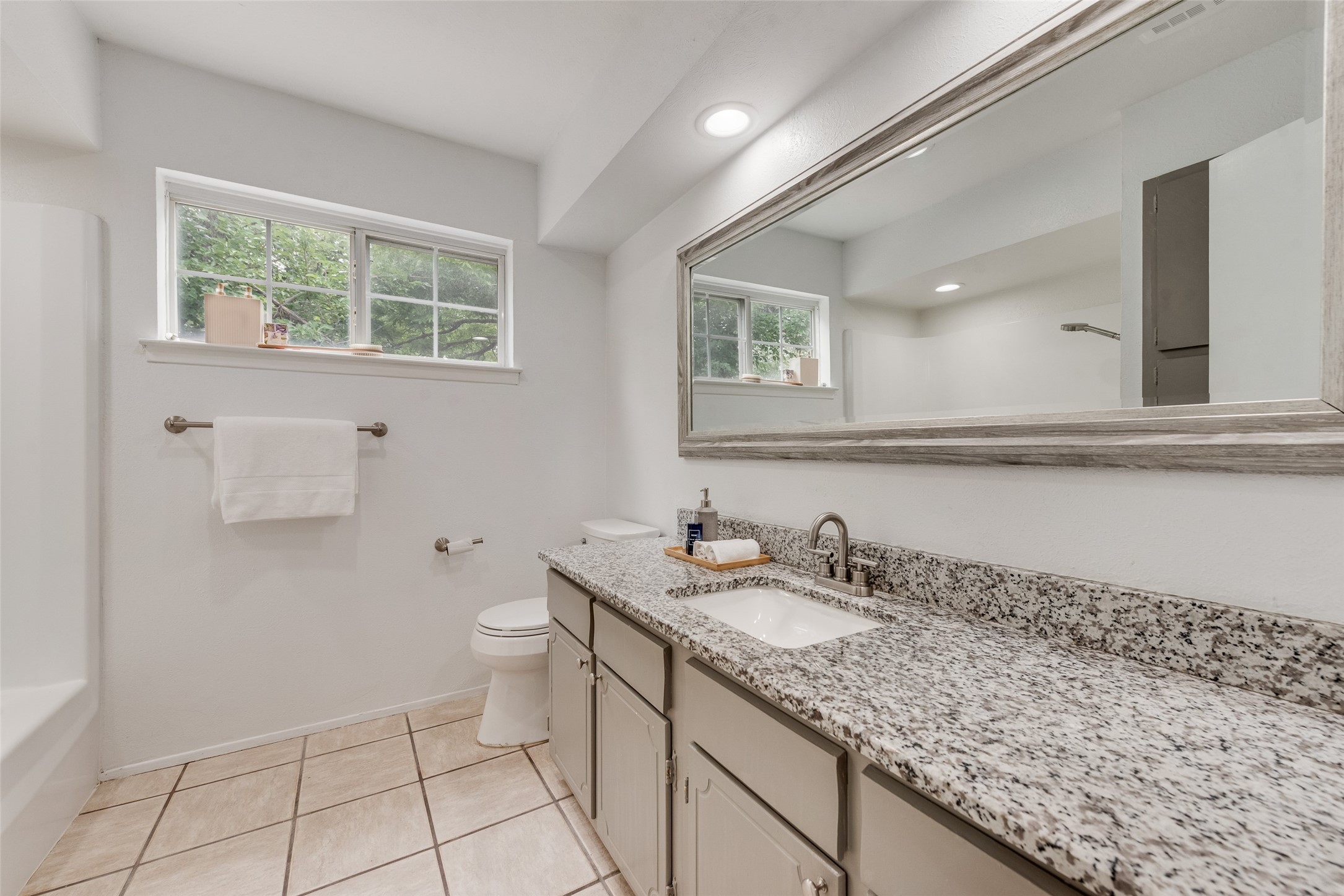 7492 E Northwest Highway Dallas TX 75231