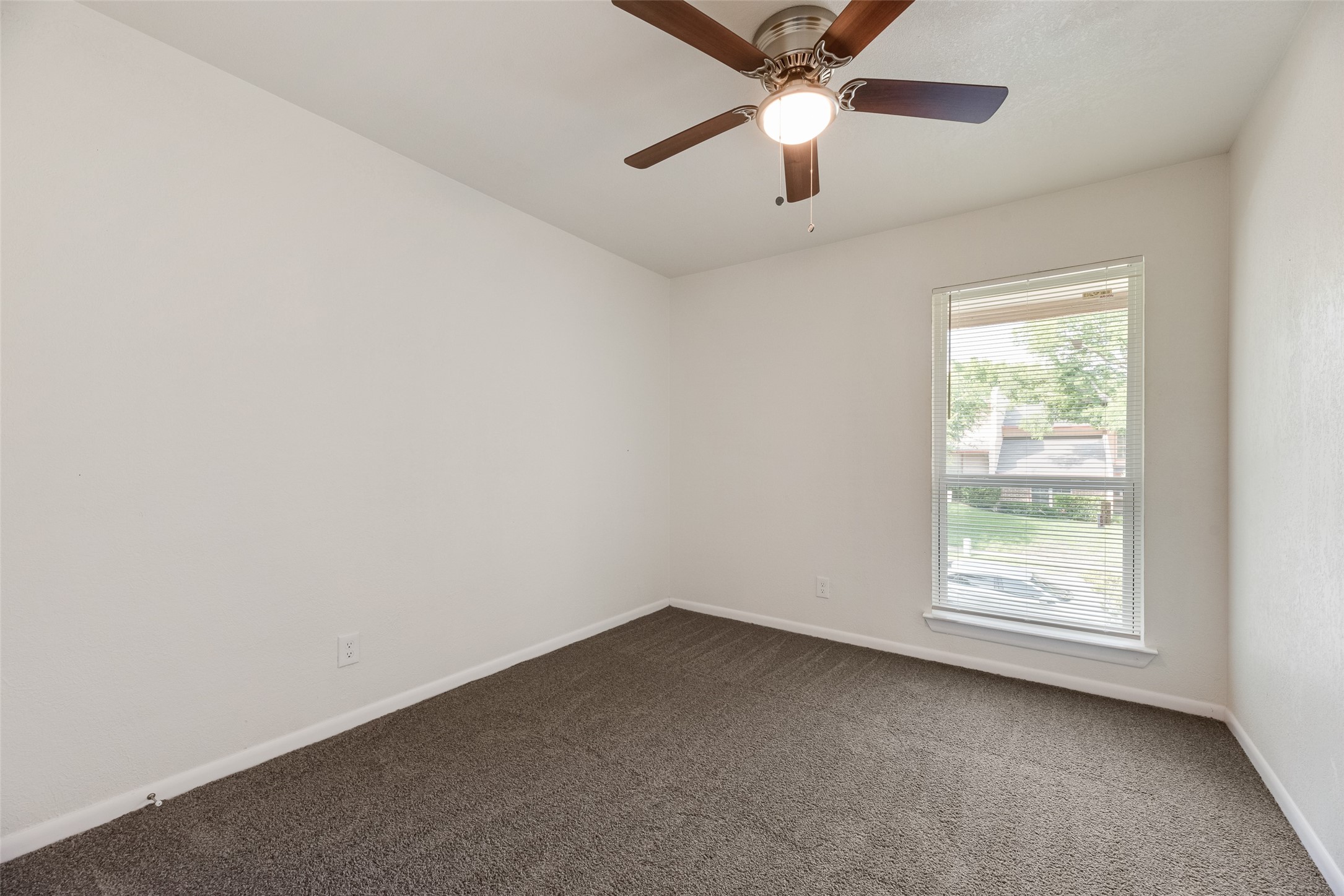 514 Valley Park Drive Garland TX 75043