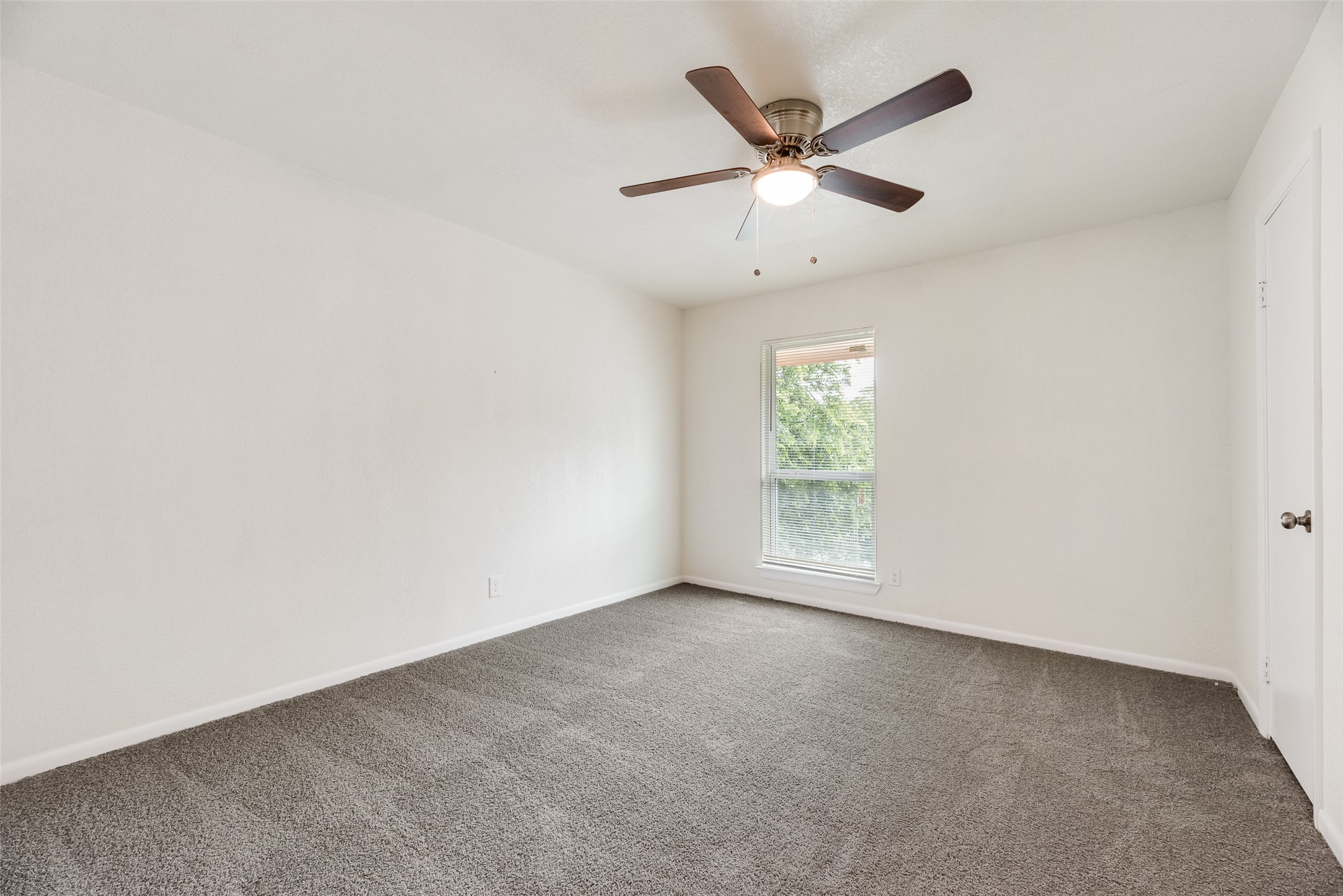 514 Valley Park Drive Garland TX 75043