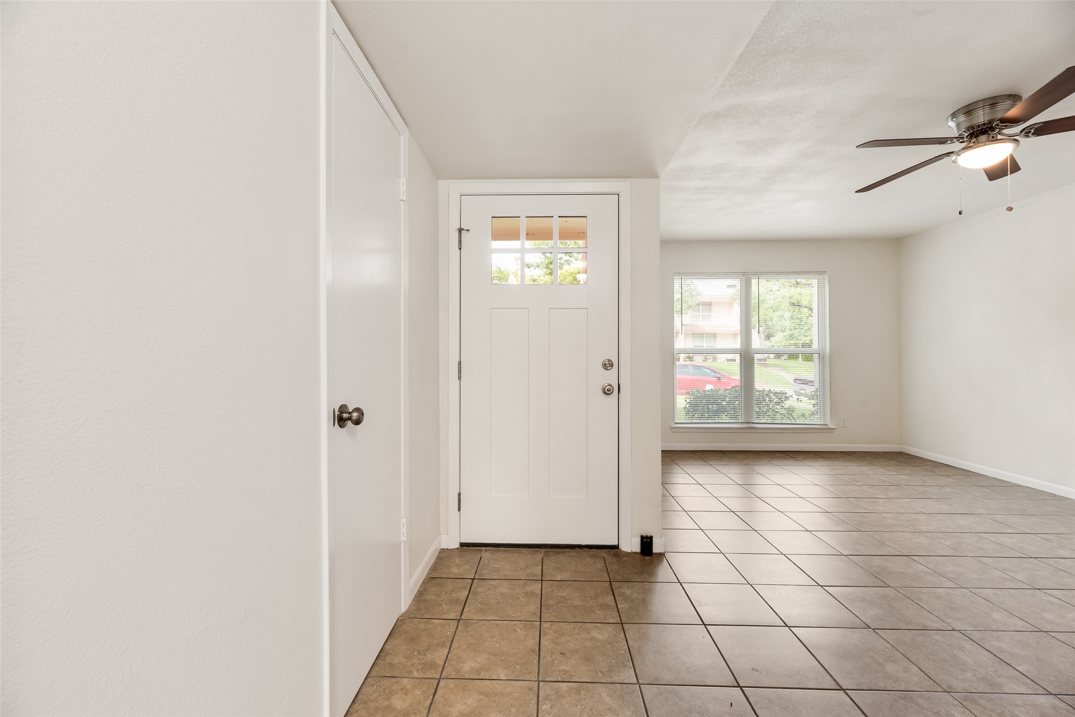 514 Valley Park Drive Garland TX 75043