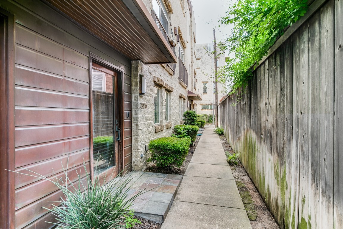 2936 State Street Dallas TX 75204