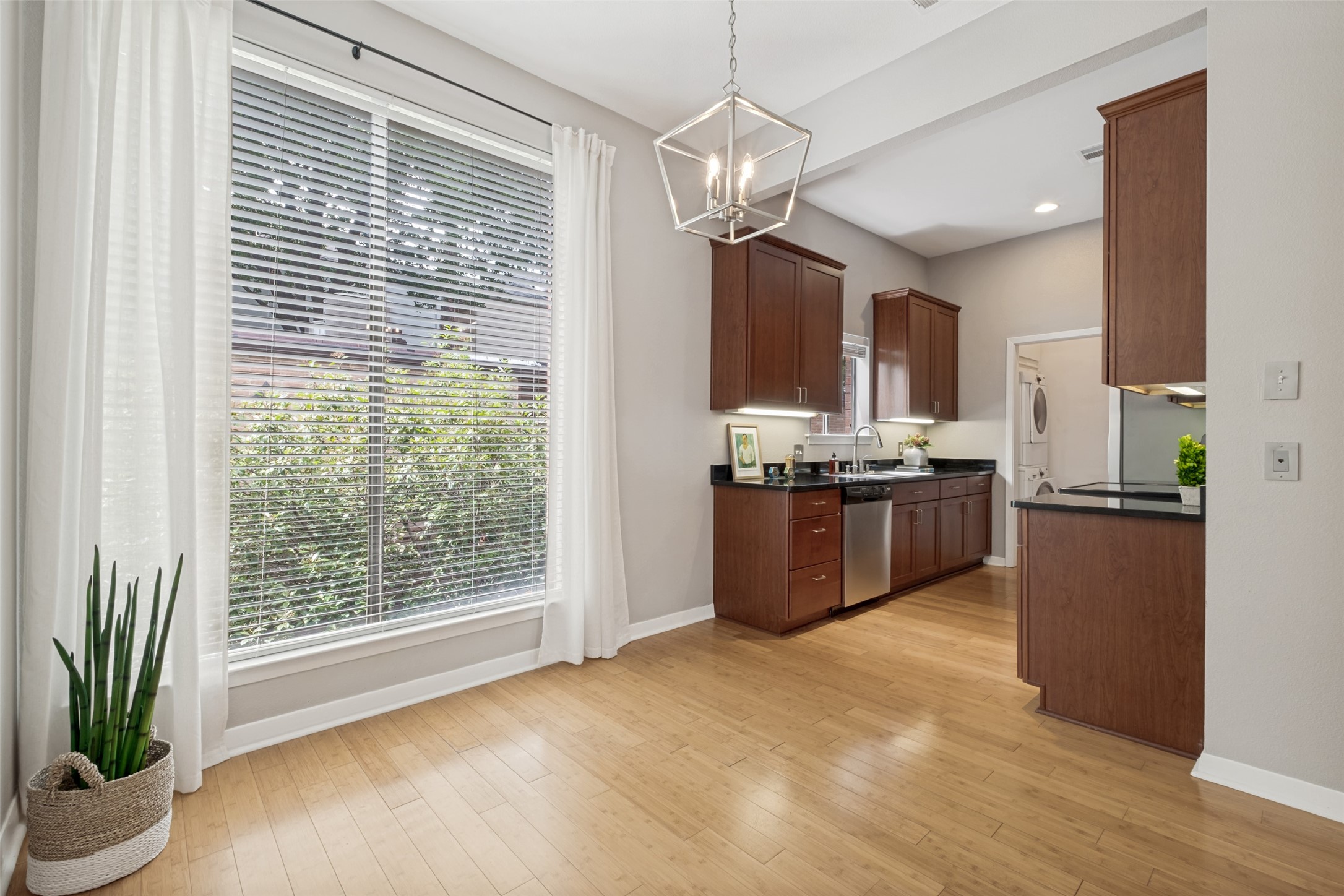 4031 Holland Avenue Dallas TX 75219