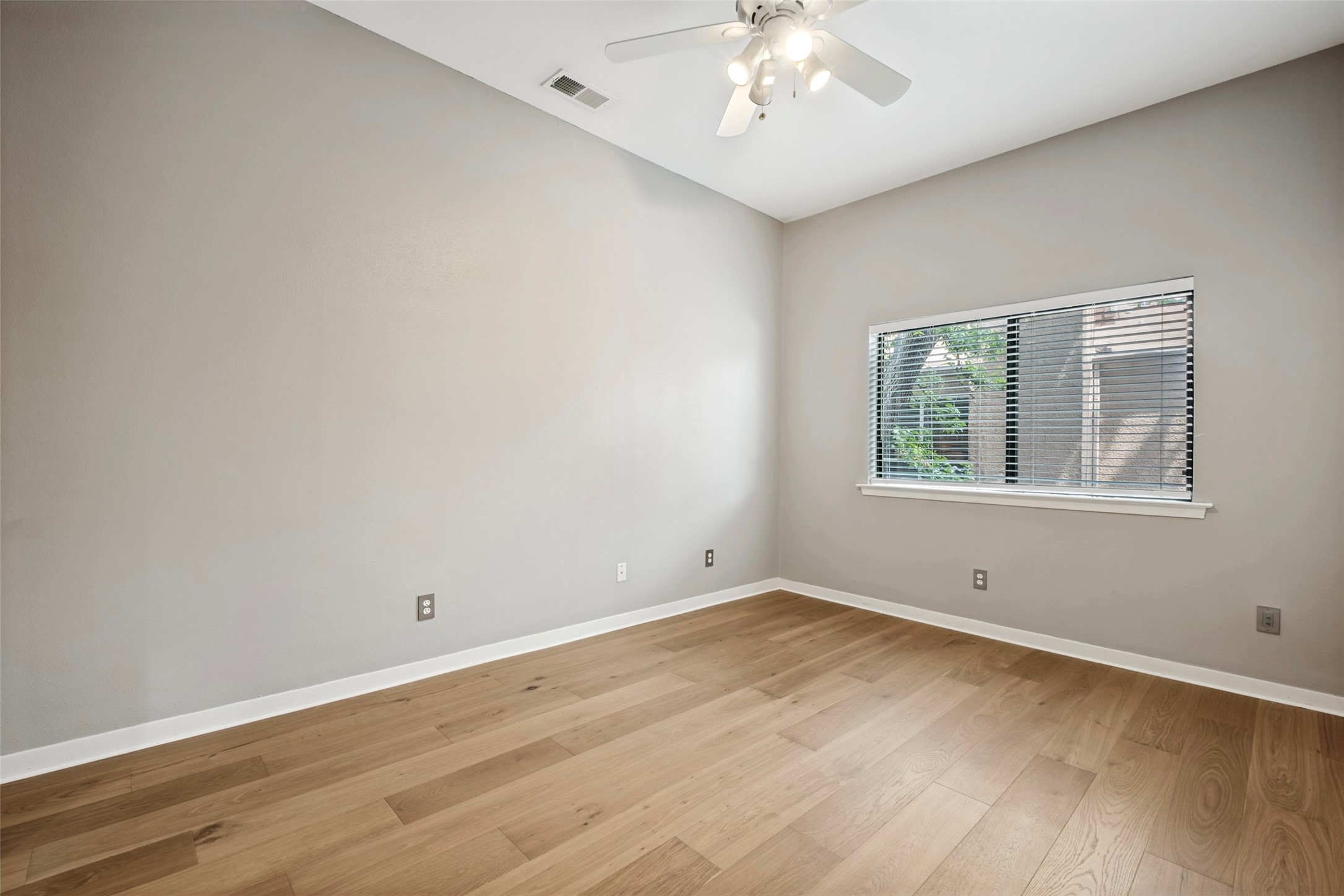 4031 Holland Avenue Dallas TX 75219