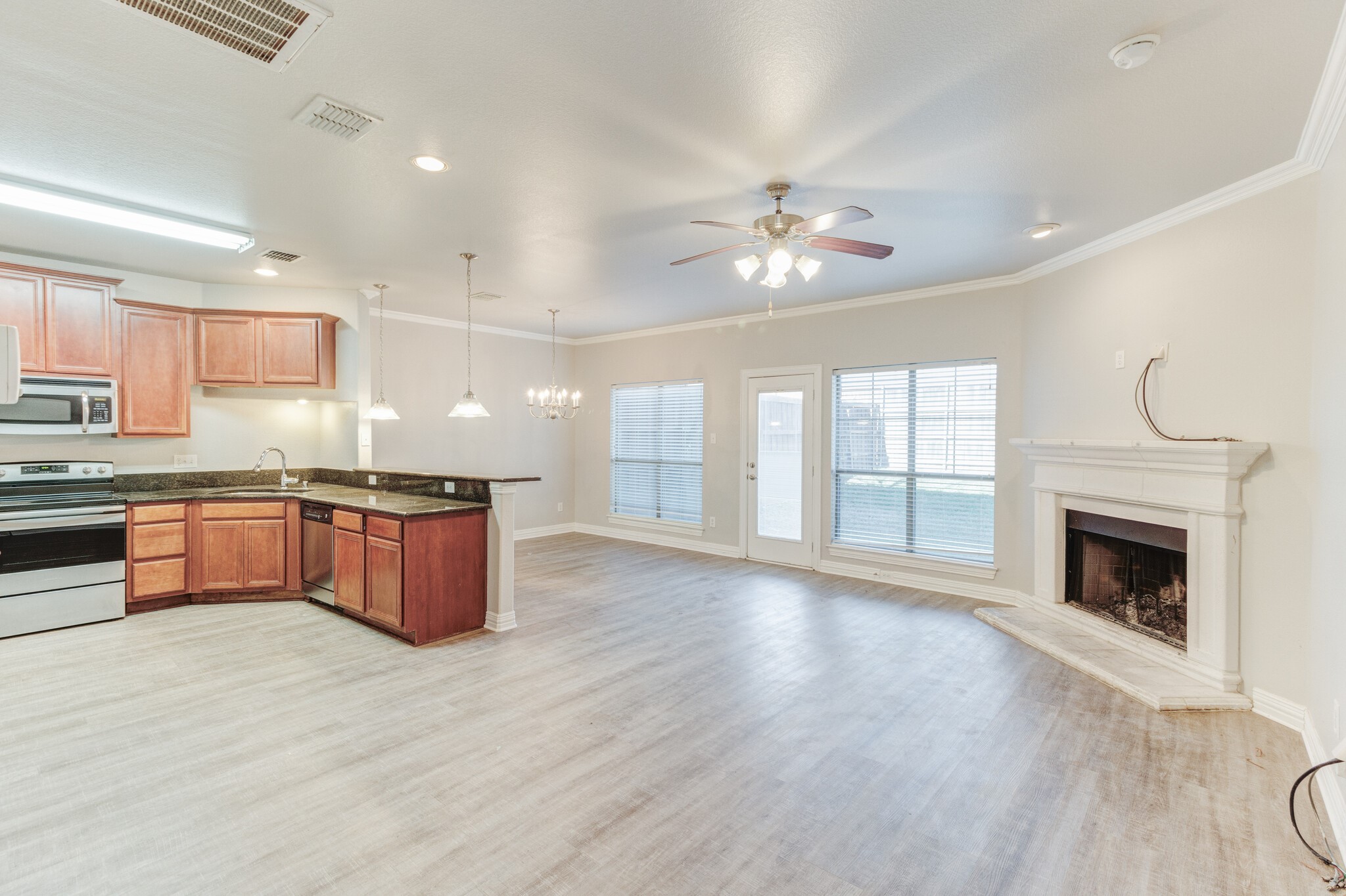 1208 Plaza Way Richardson TX 75080