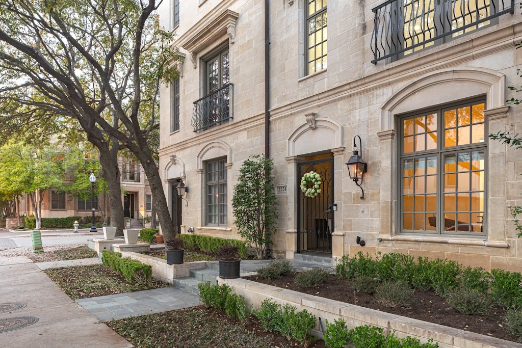 2224 Worthington Street Dallas TX 75204