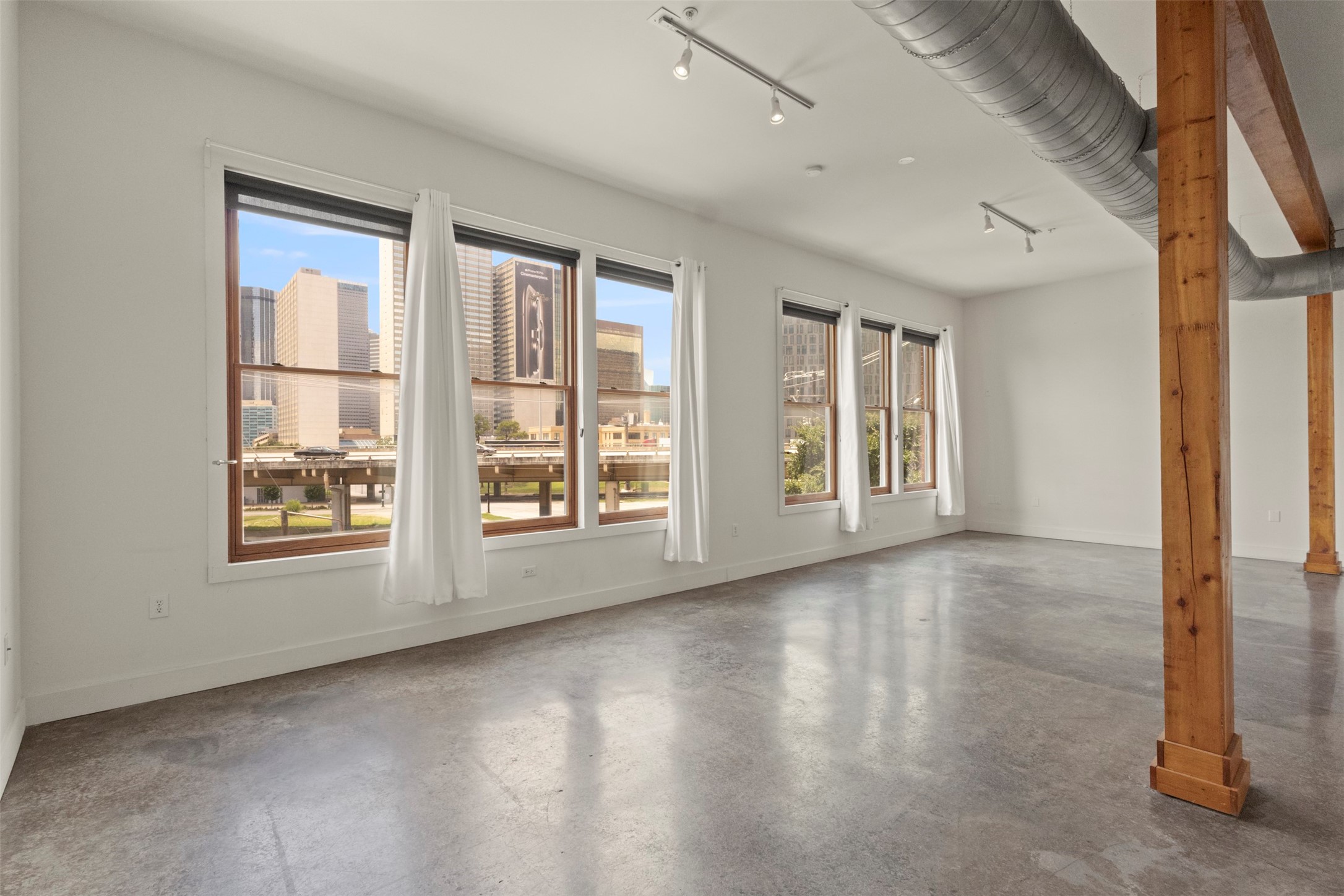 2502 Live Oak Street Dallas TX 75204
