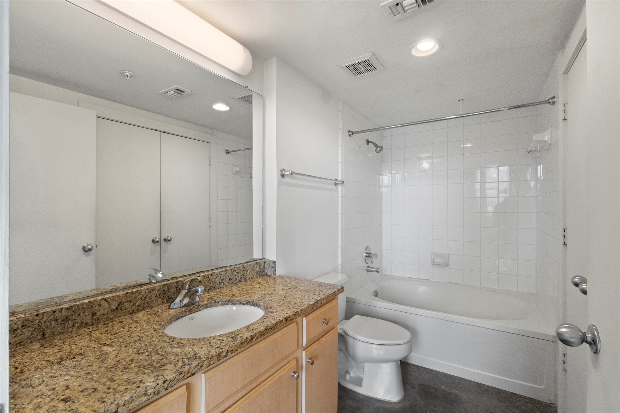 2502 Live Oak Street Dallas TX 75204