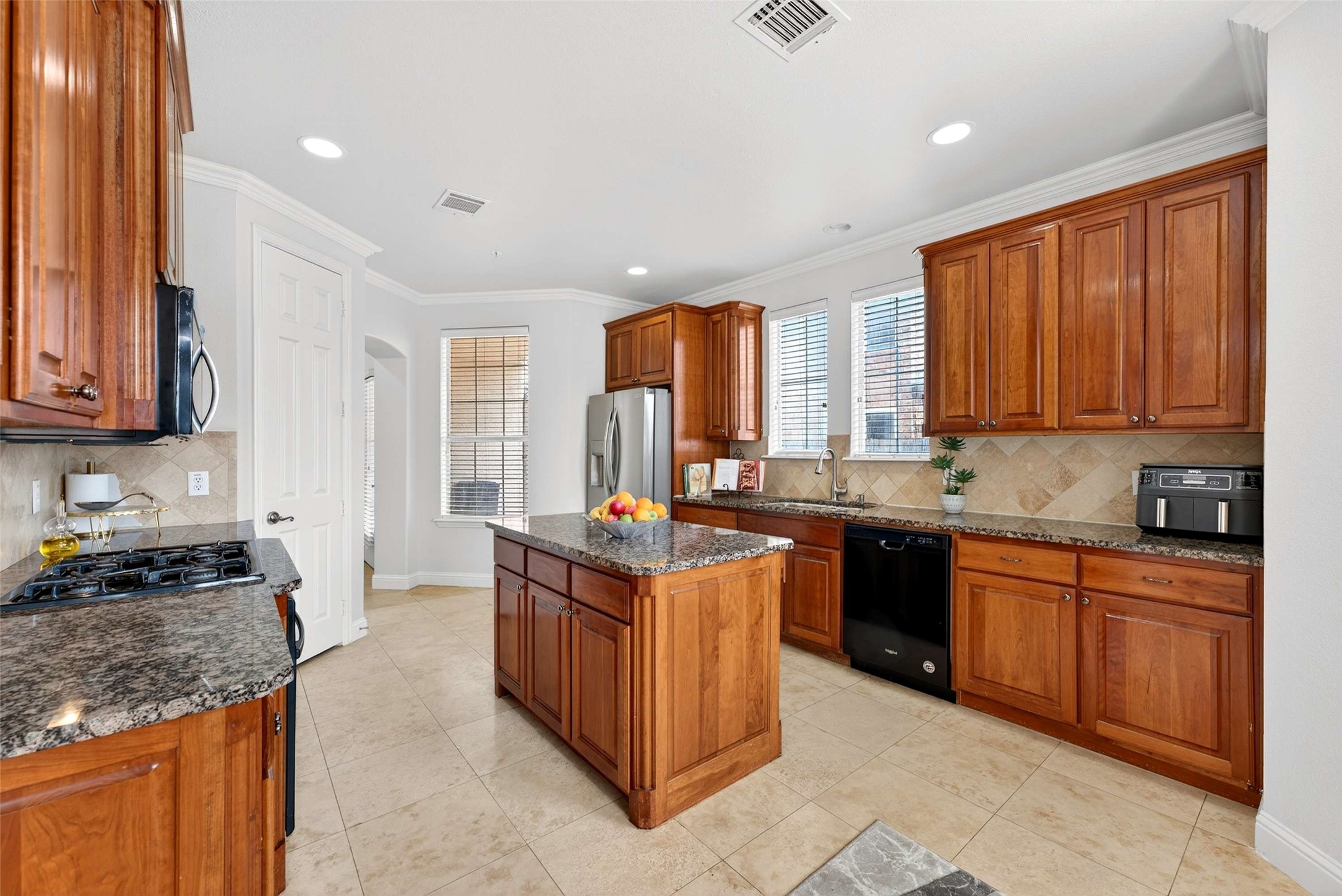 4440 Jardin Street Irving TX 75038