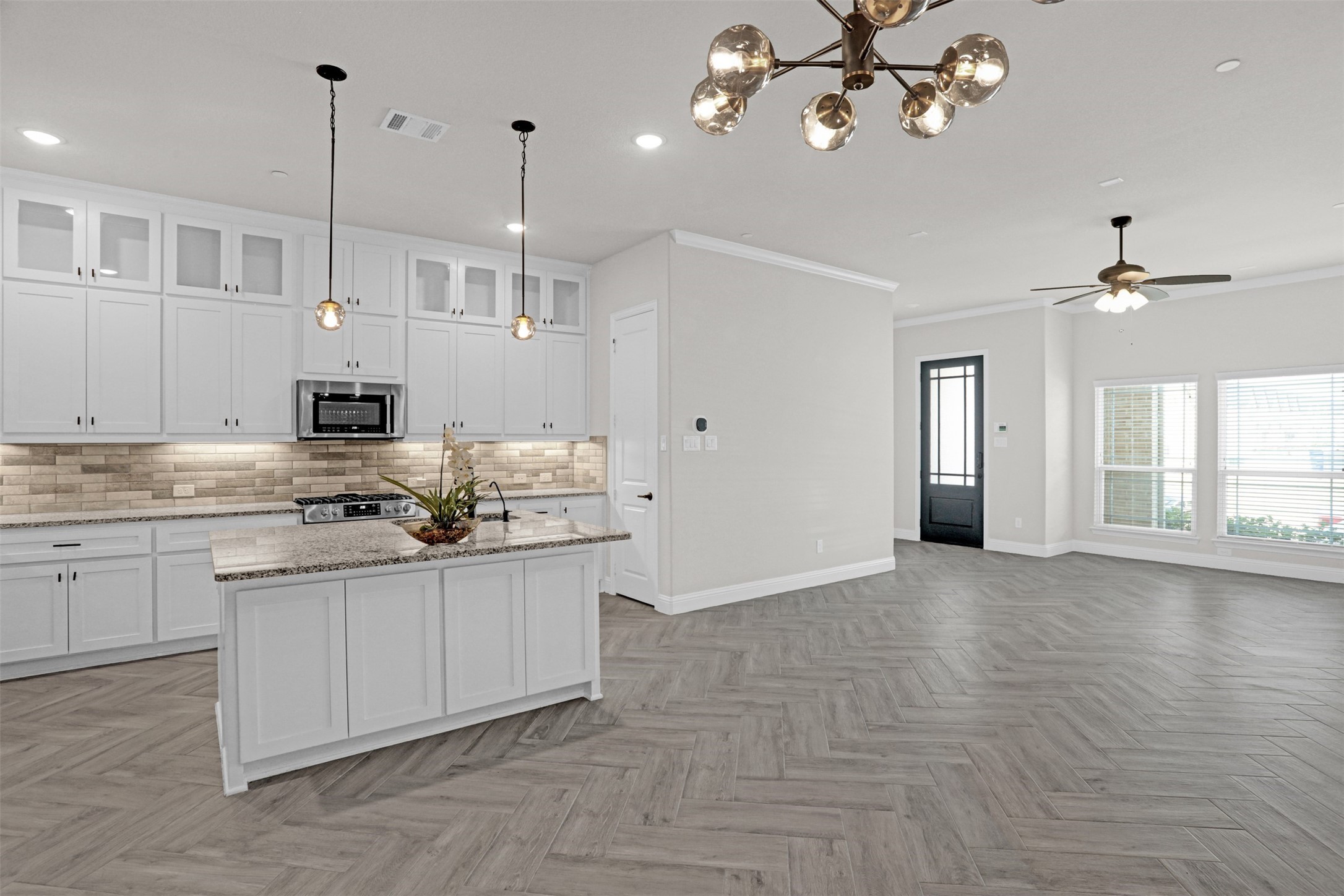1914 Melinda Lane Farmers Branch TX 75234