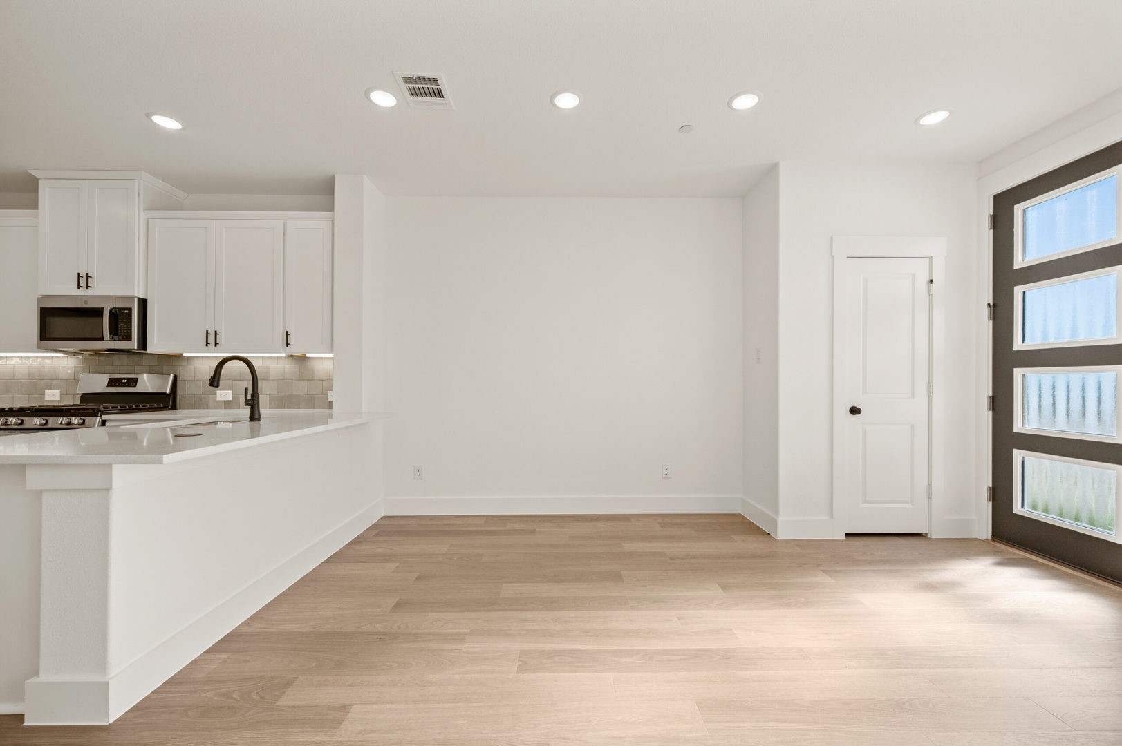 1841 Summer Aura Mesquite TX 75181