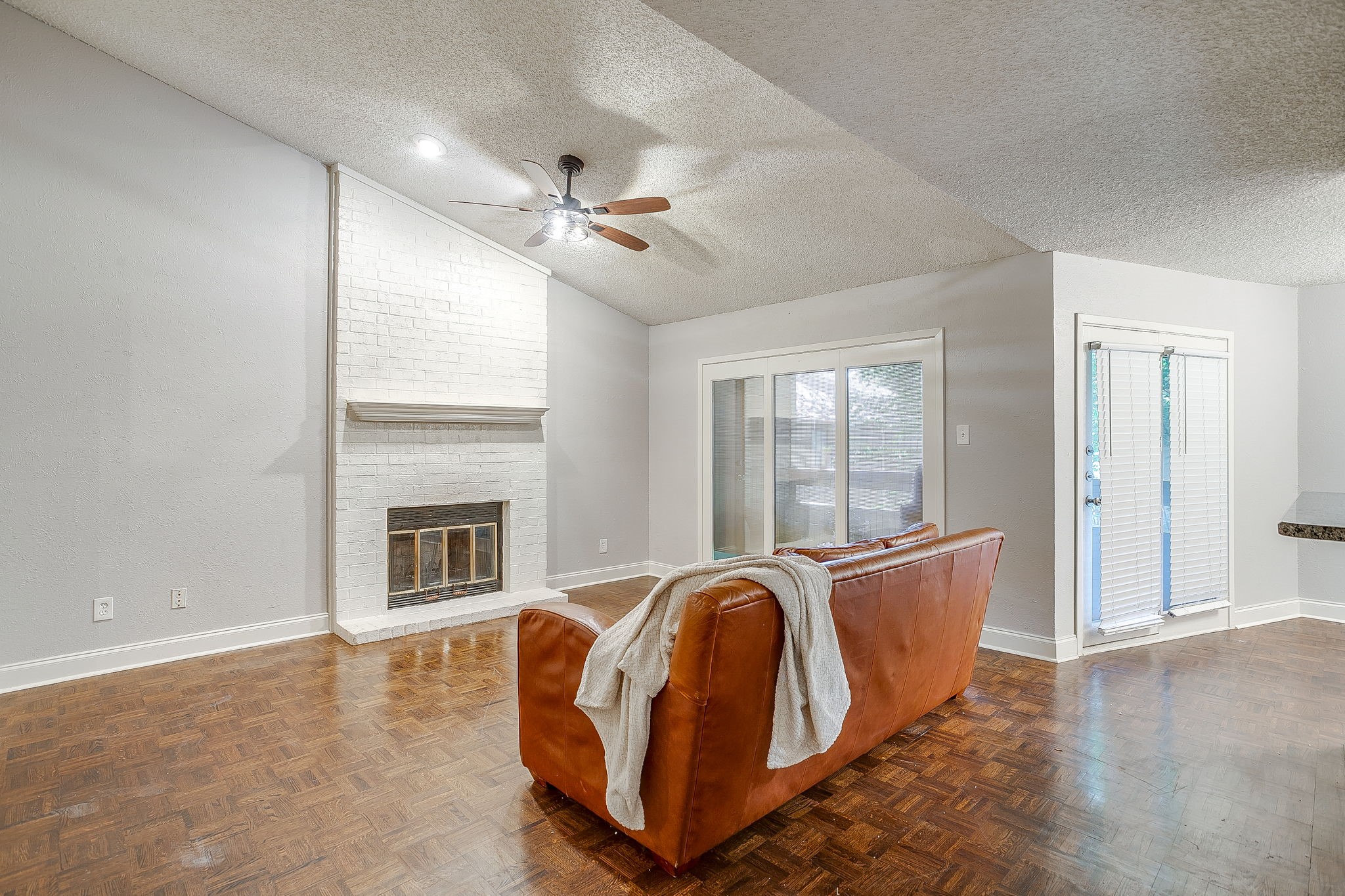 1206 Riverchase Lane Arlington TX 76011