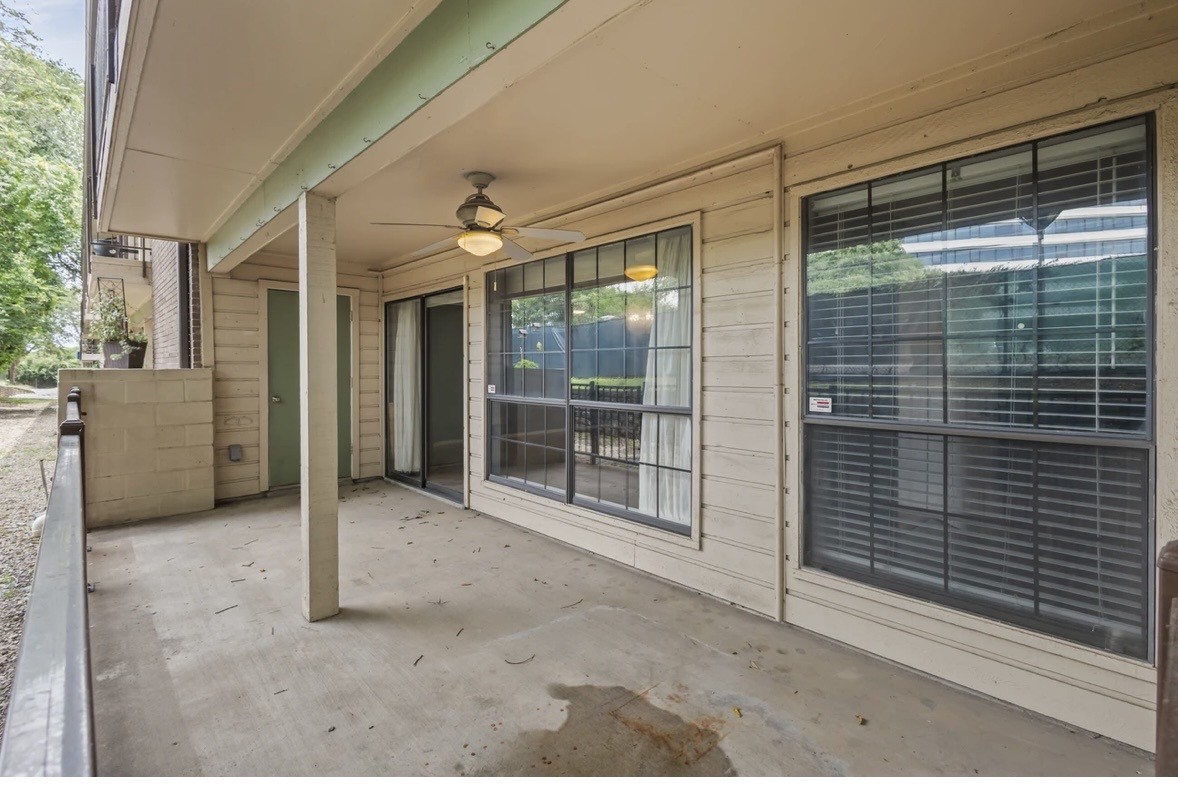 2505 Wedglea Drive Dallas TX 75211