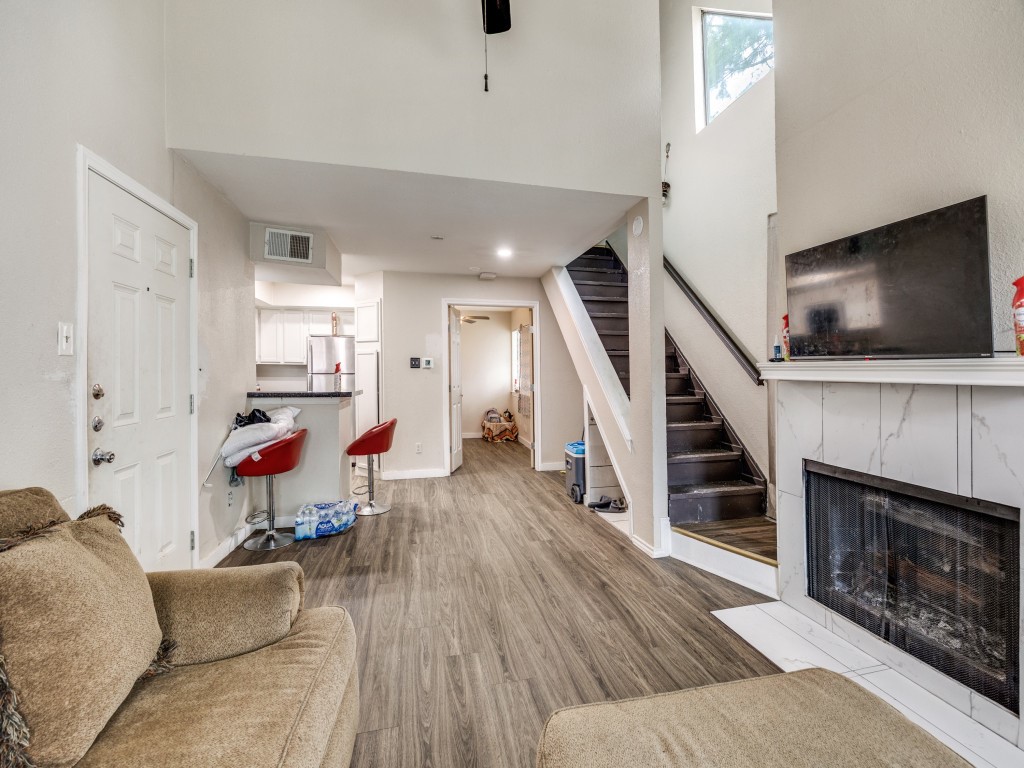 9809 Walnut Street Dallas TX 75243