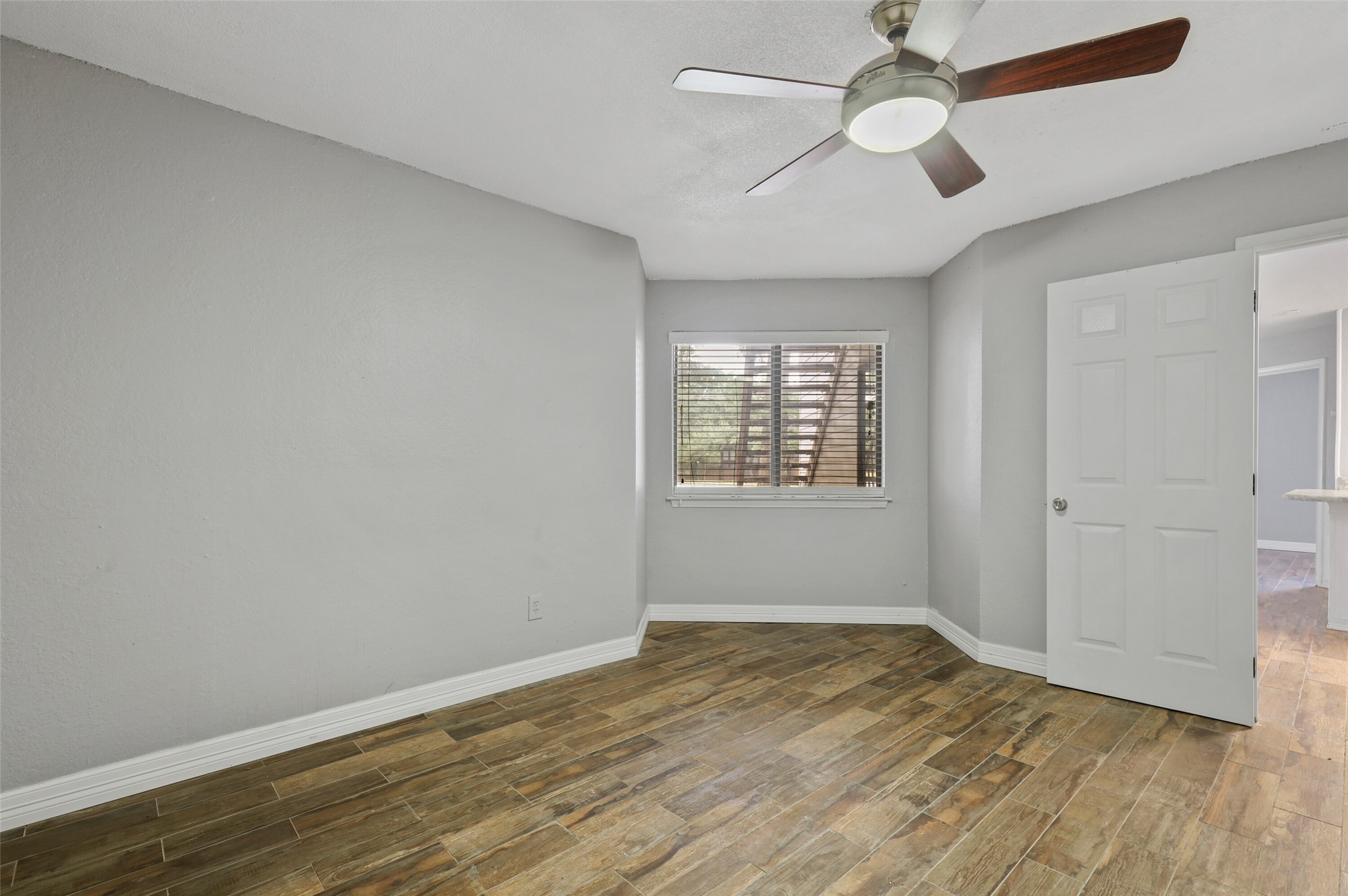 2312 Balsam Drive Arlington TX 76006