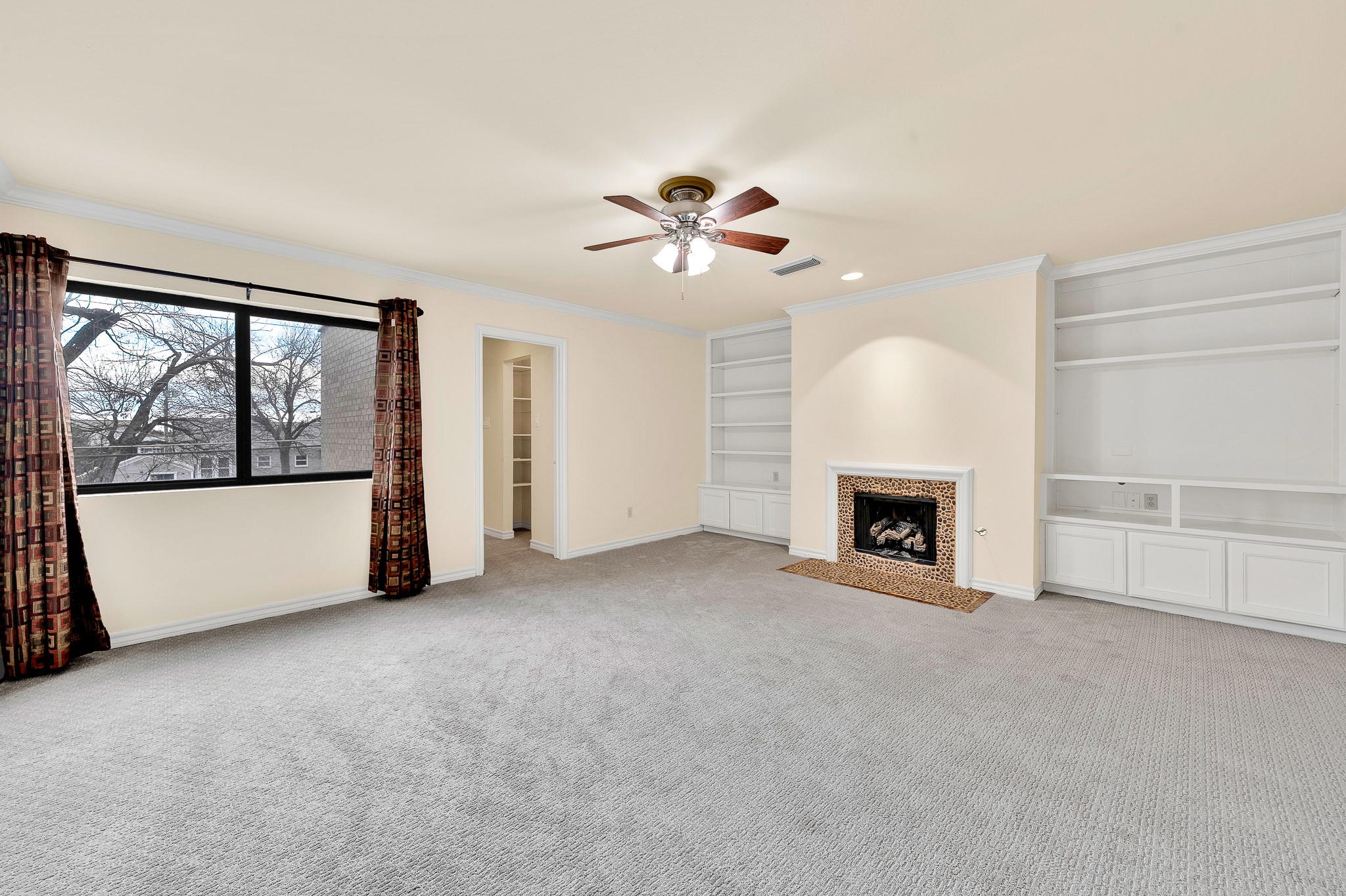 5713 Pershing Avenue Fort Worth TX 76107