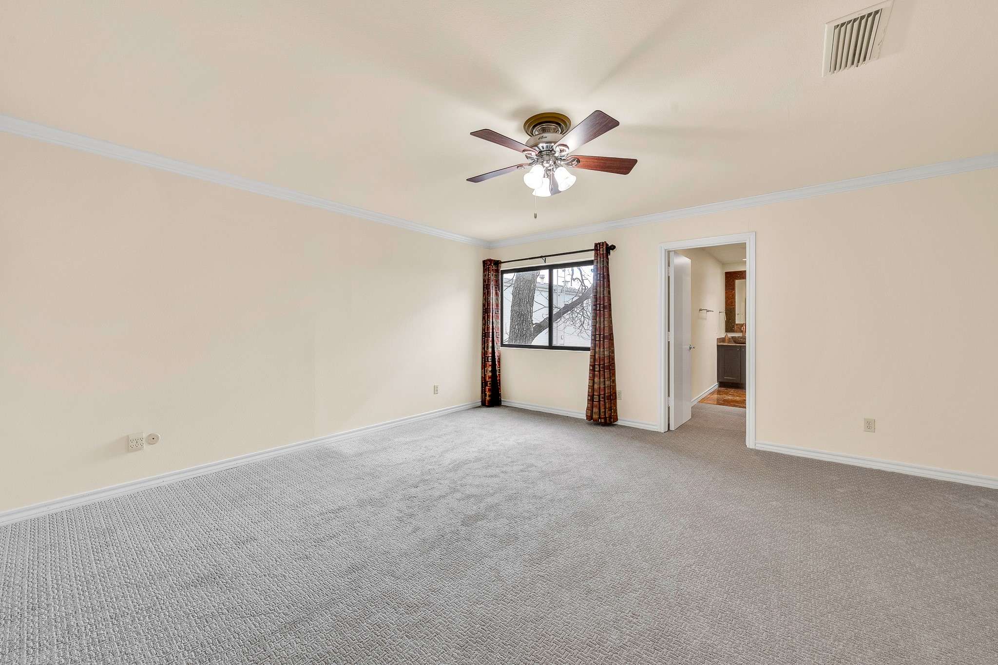 5713 Pershing Avenue Fort Worth TX 76107