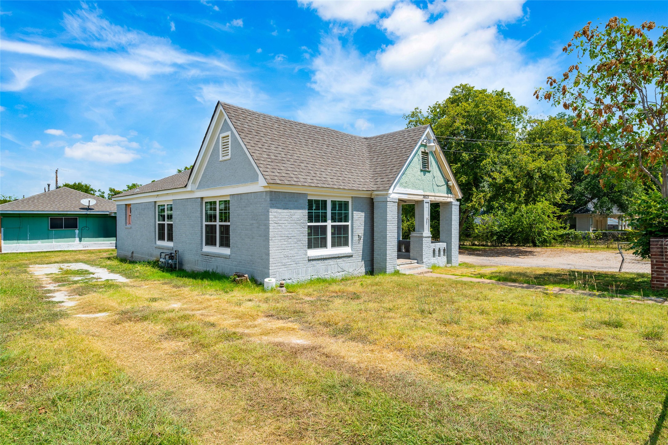 3823 Dempster Avenue Cockrell Hill TX 75211