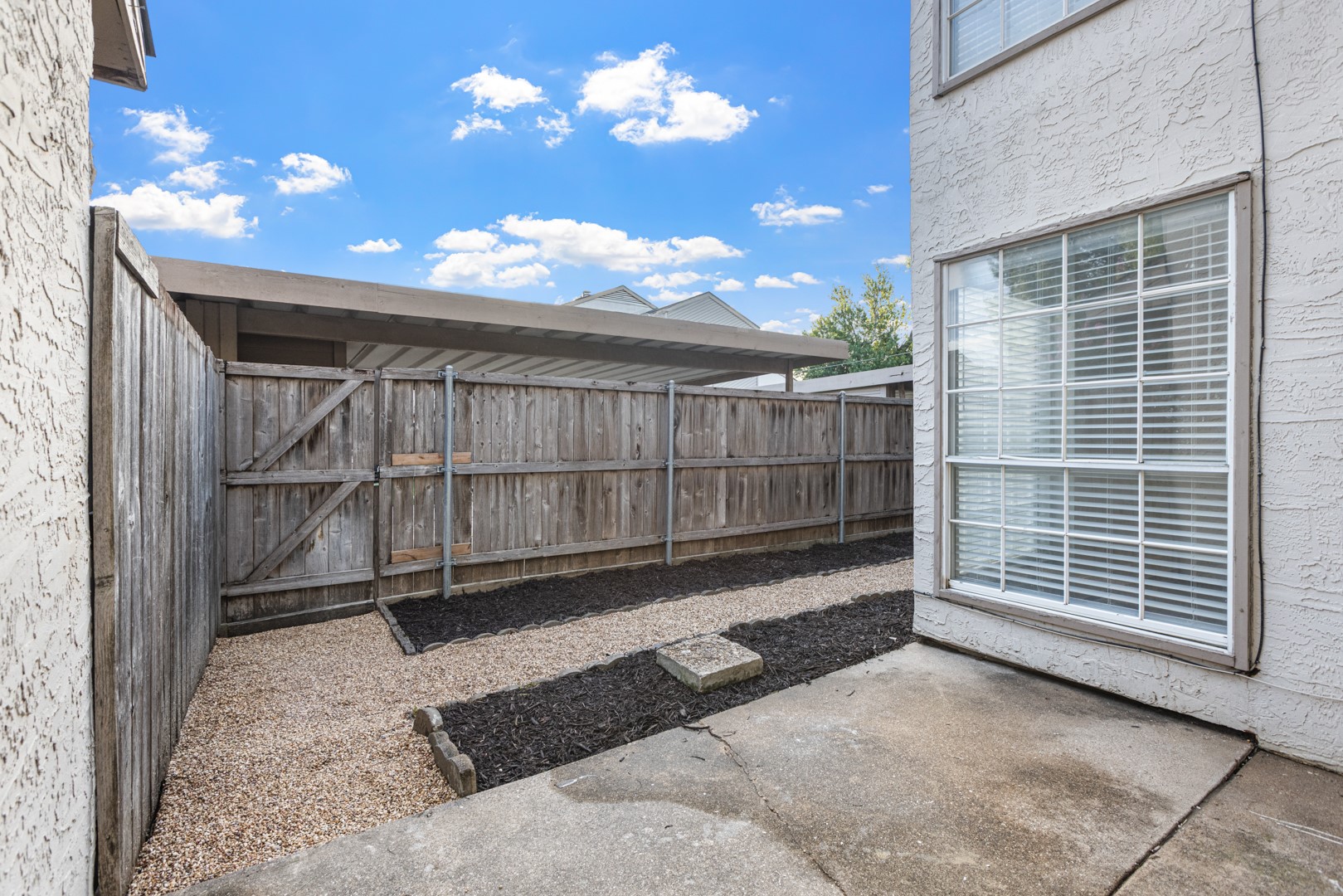 13207 Woodbend Lane Dallas TX 75243