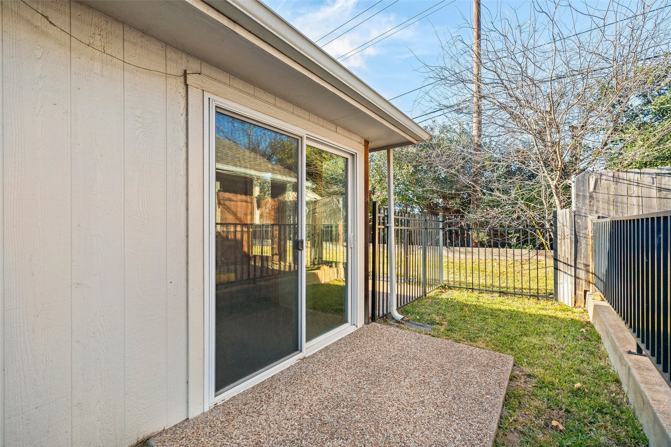 1208 Henard Lane Granbury TX 76048