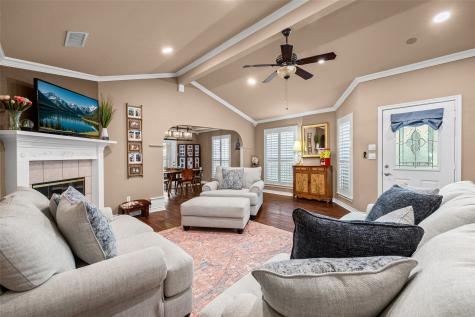 1208 Henard Lane Granbury TX 76048