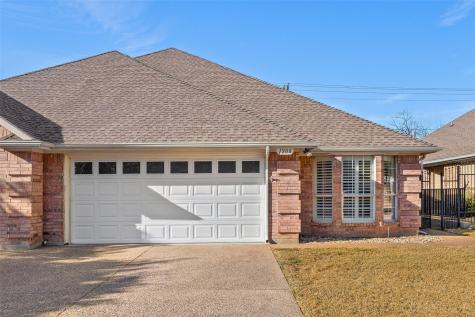 1208 Henard Lane Granbury TX 76048