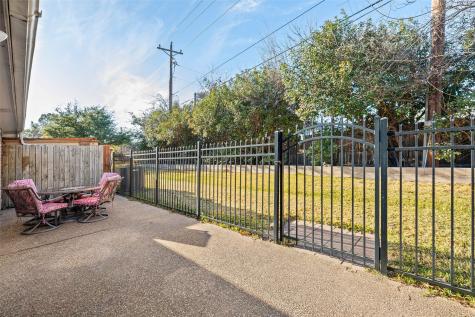 1208 Henard Lane Granbury TX 76048