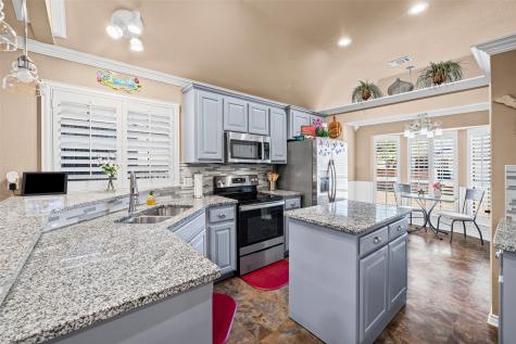 1208 Henard Lane Granbury TX 76048