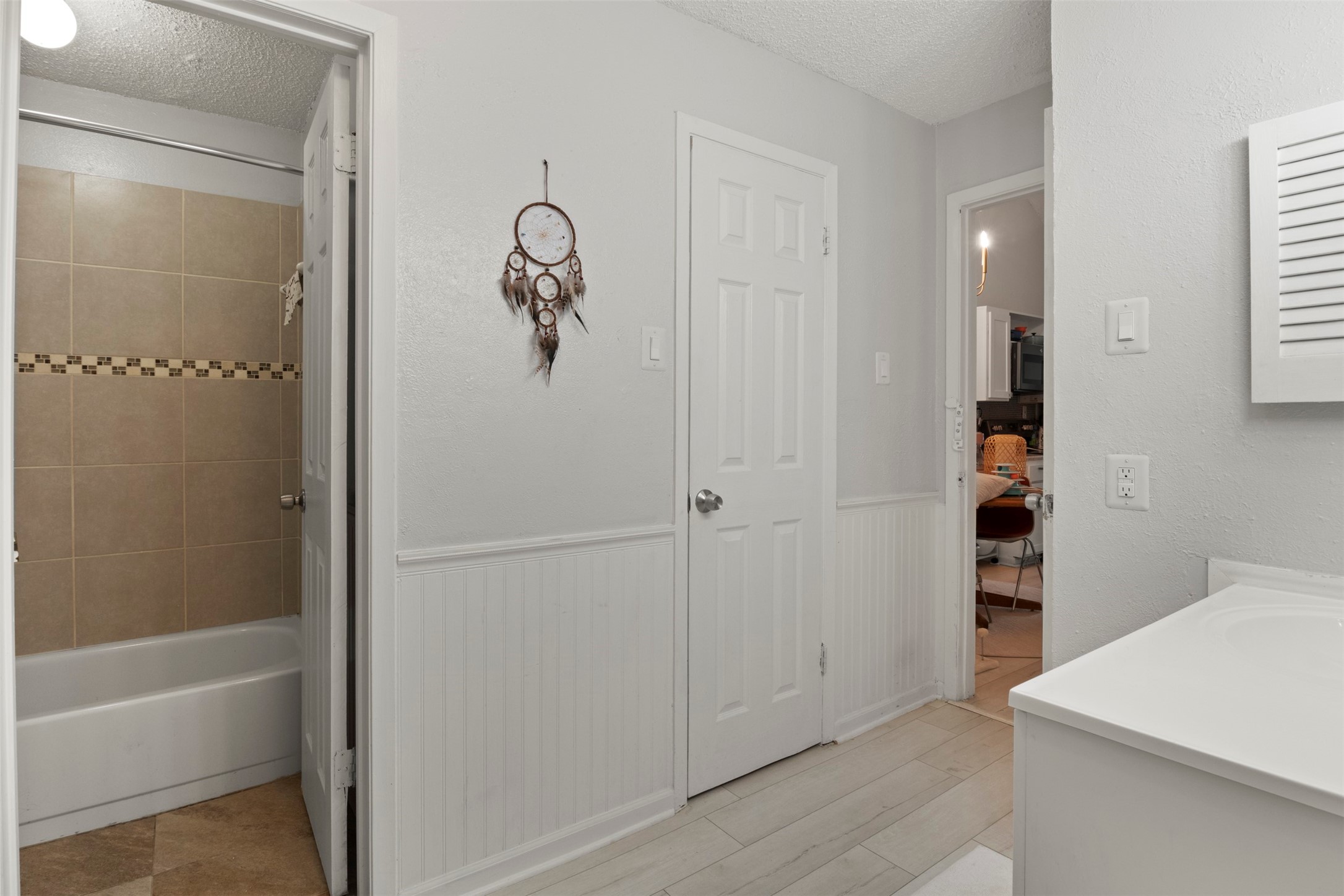5981 Arapaho Road Dallas TX 75248