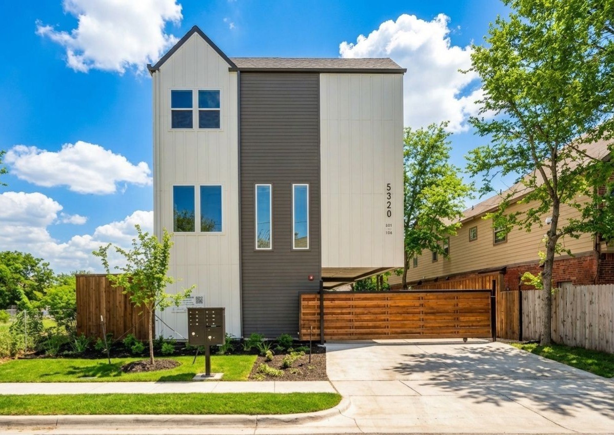 5320 Reiger Avenue Dallas TX 75214