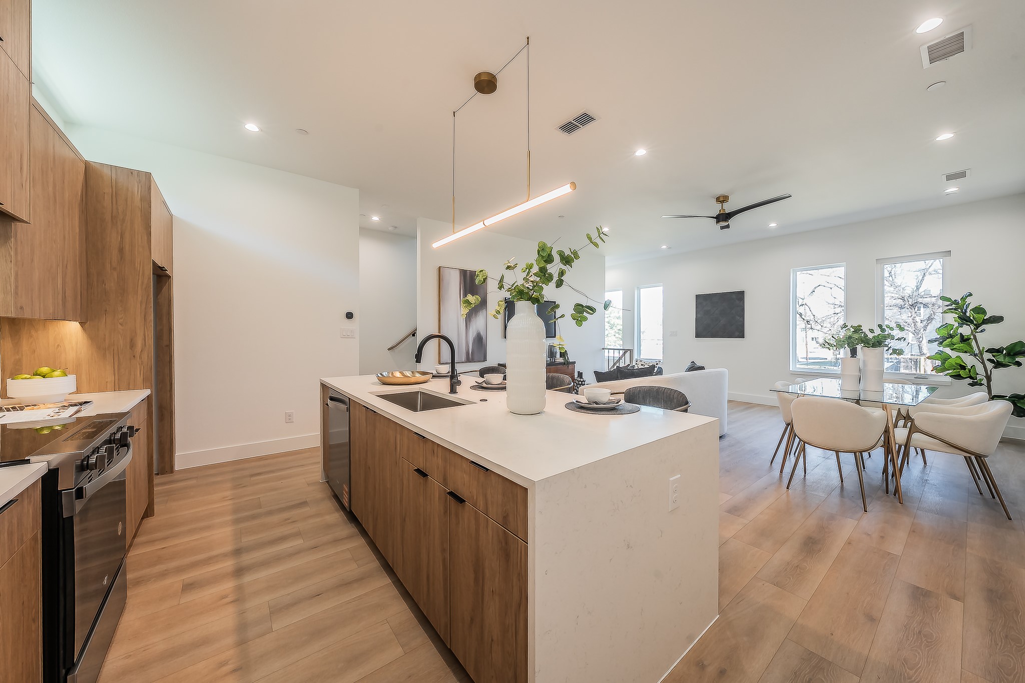 5320 Reiger Avenue Dallas TX 75214