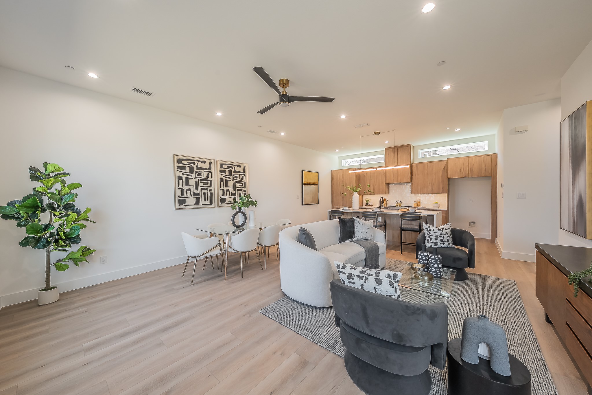 5320 Reiger Avenue Dallas TX 75214