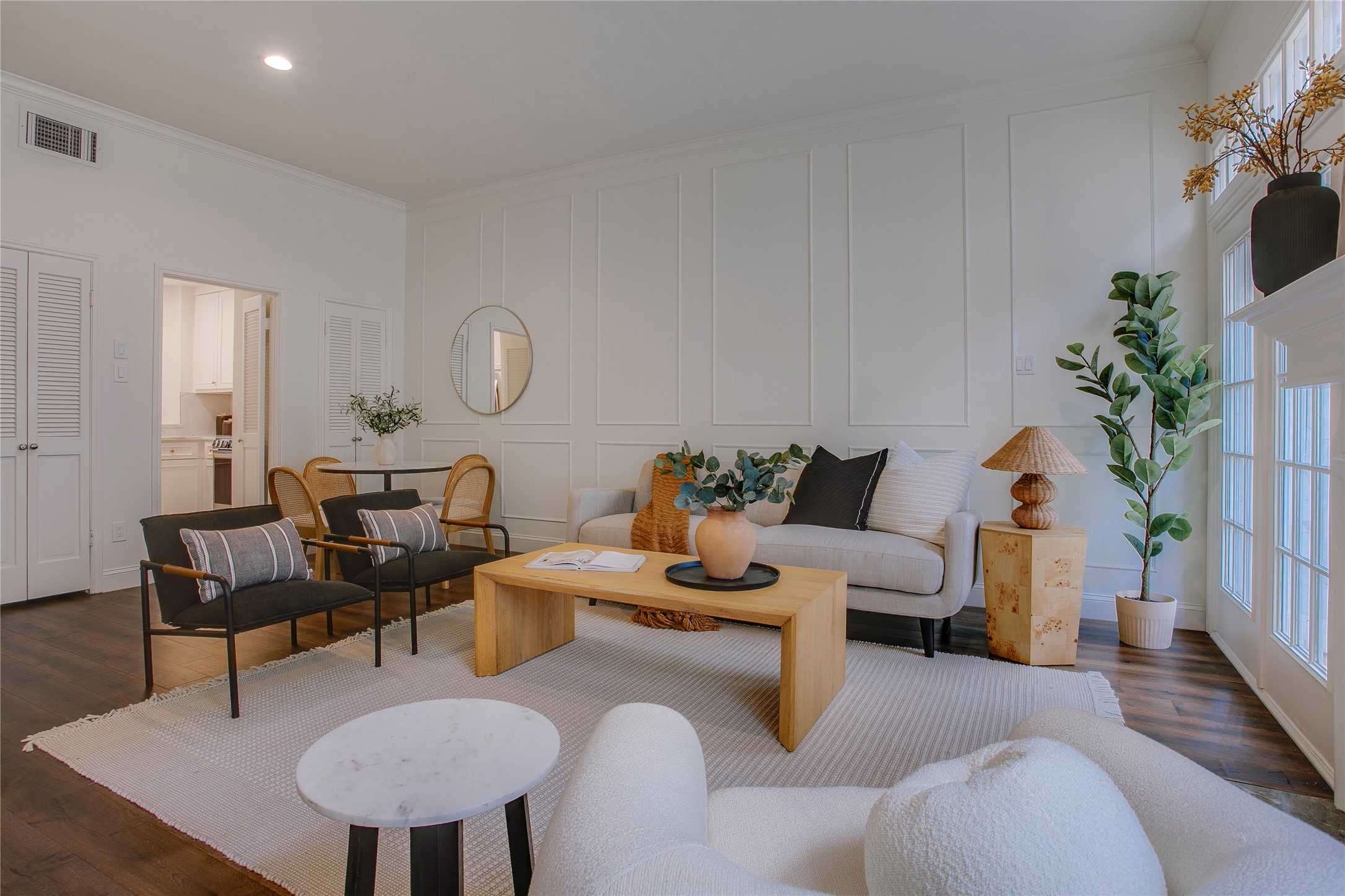 4424 Holland Avenue Dallas TX 75219