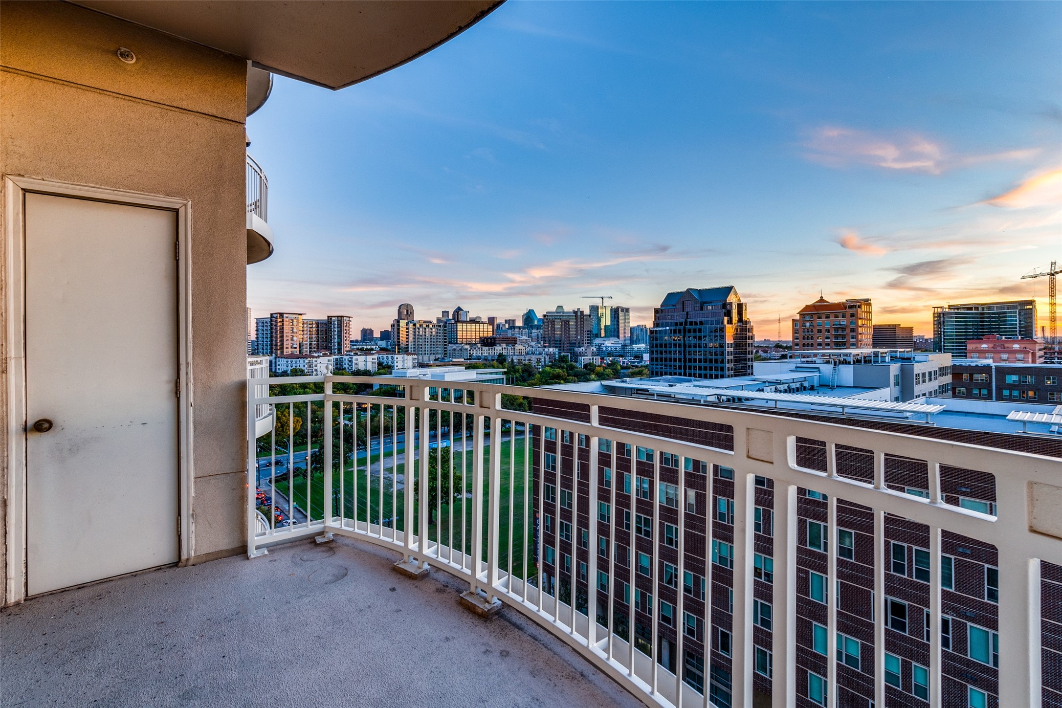 3225 Turtle Creek Boulevard Dallas TX 75219