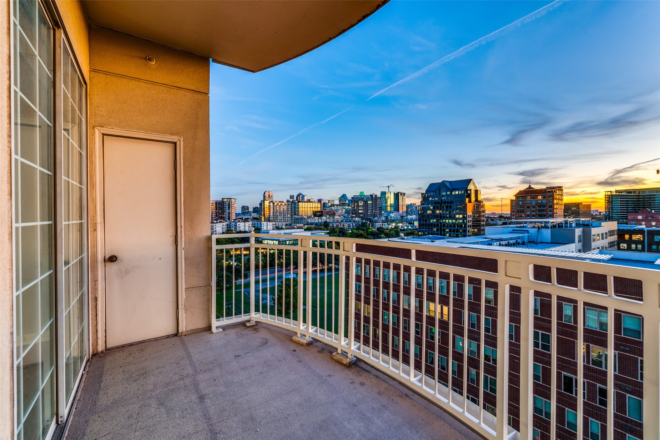 3225 Turtle Creek Boulevard Dallas TX 75219