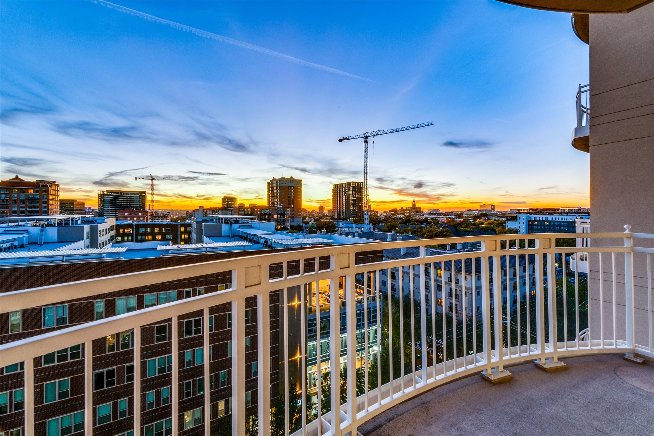 3225 Turtle Creek Boulevard Dallas TX 75219