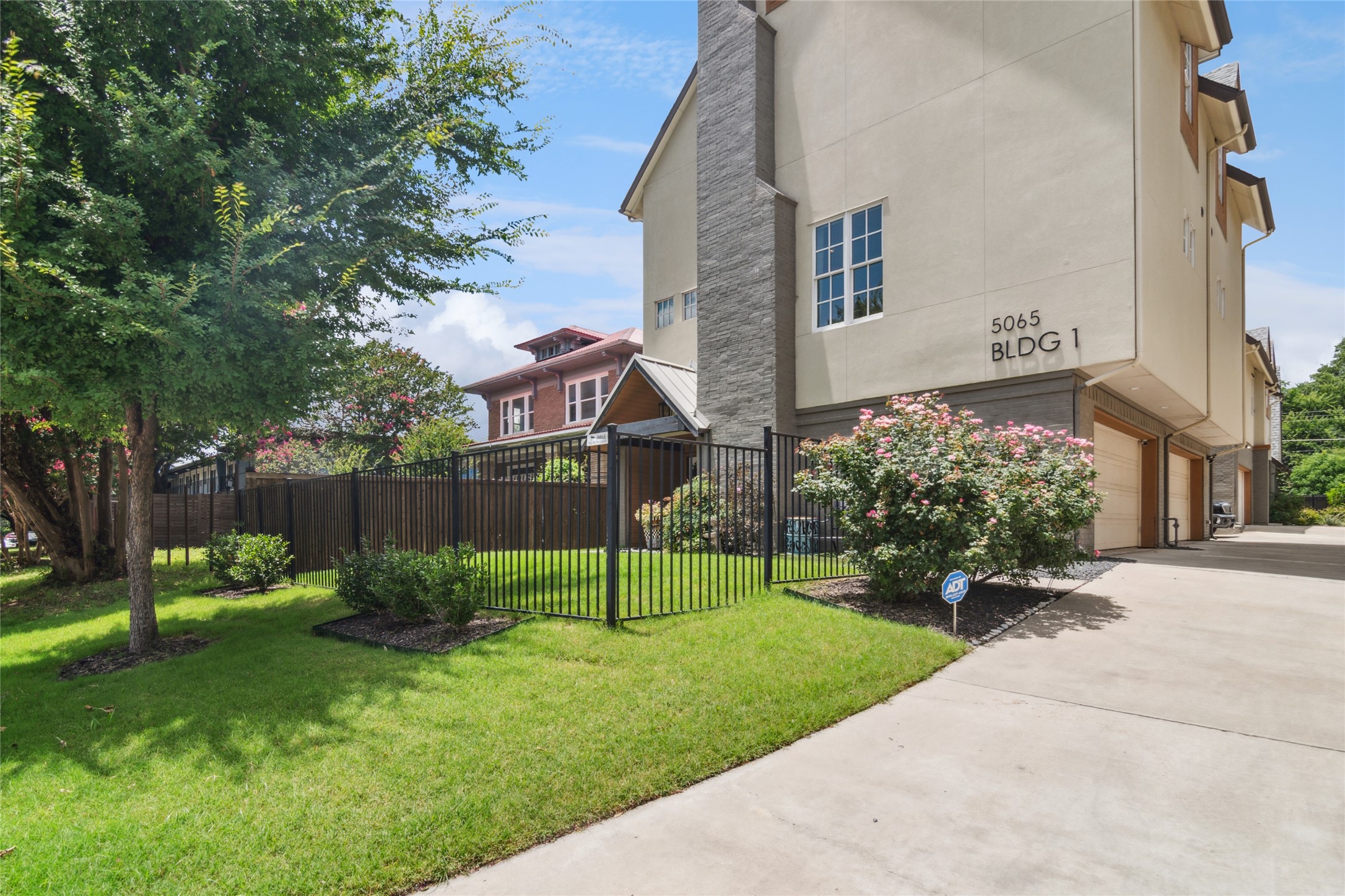 5065 Gaston Avenue Dallas TX 75214