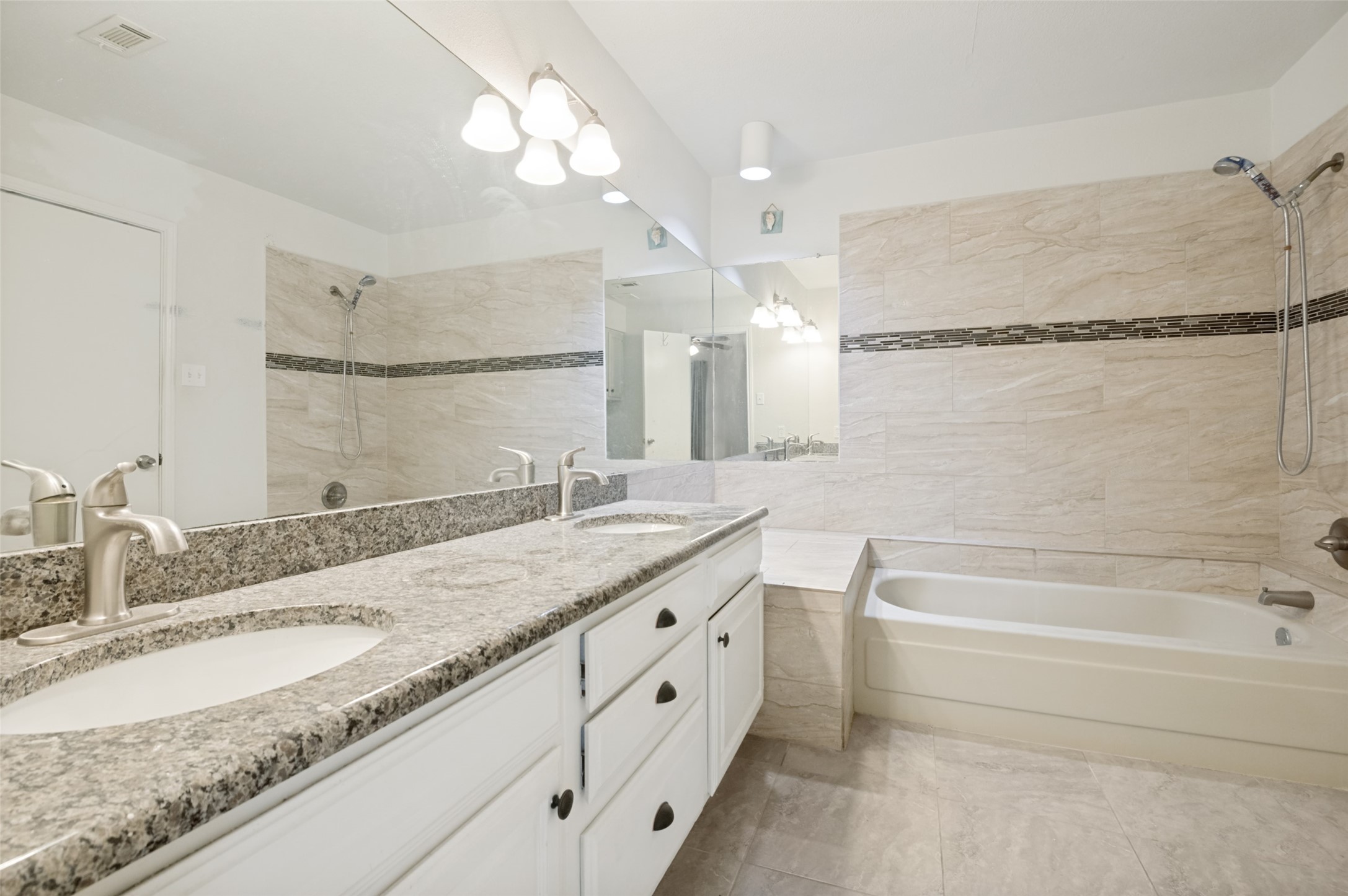 1109 Calico Lane Arlington TX 76011