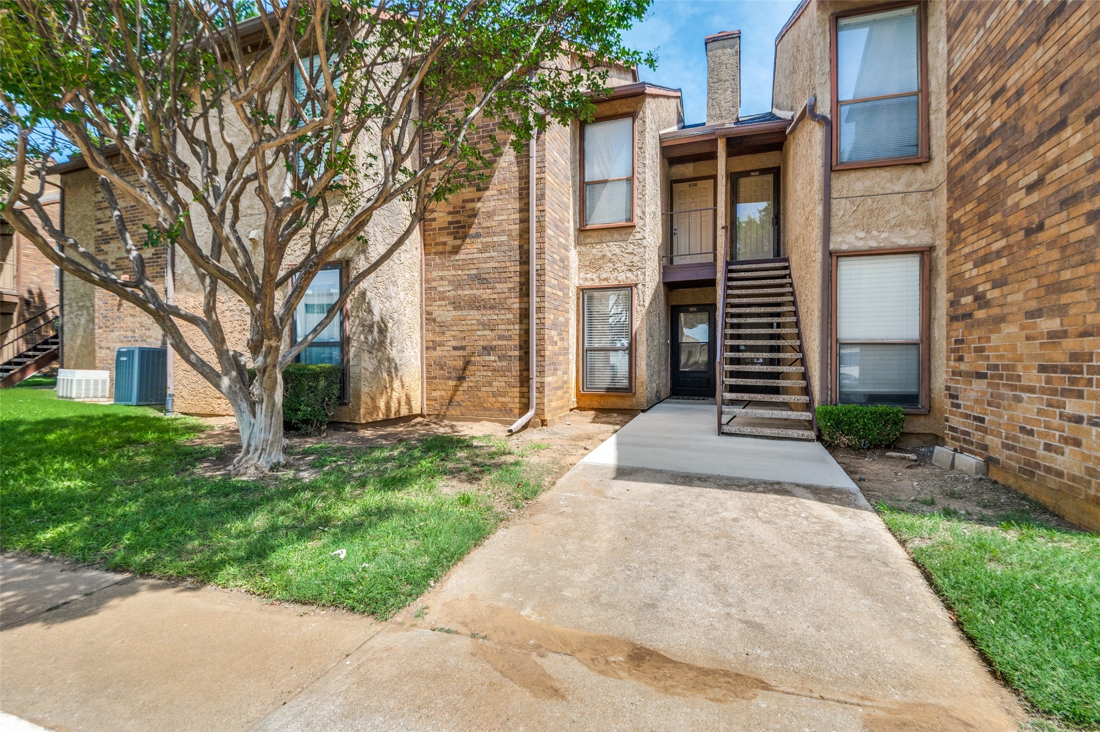 1109 Calico Lane Arlington TX 76011