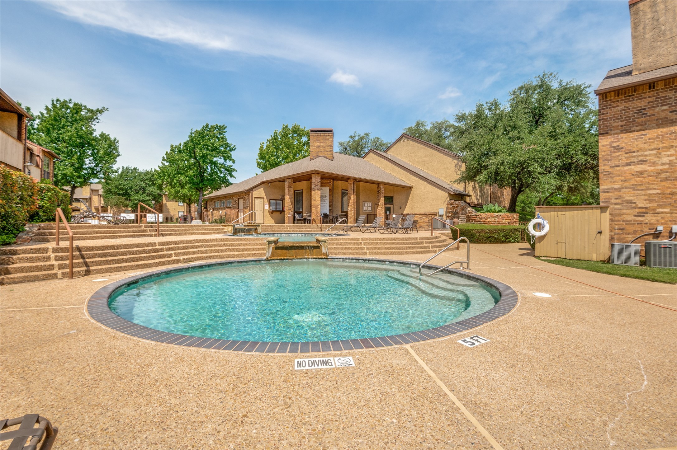 1109 Calico Lane Arlington TX 76011
