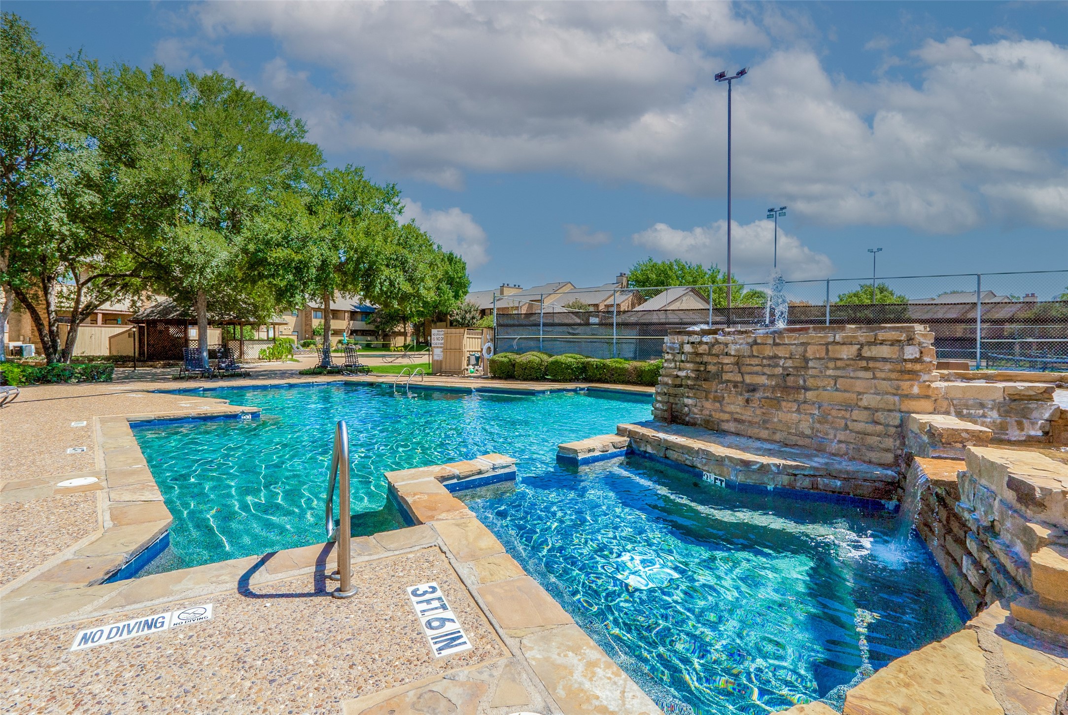 1109 Calico Lane Arlington TX 76011