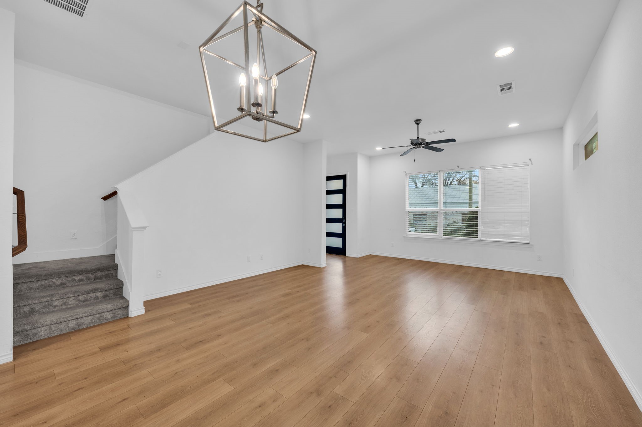 2825 Stanley Avenue Fort Worth TX 76110