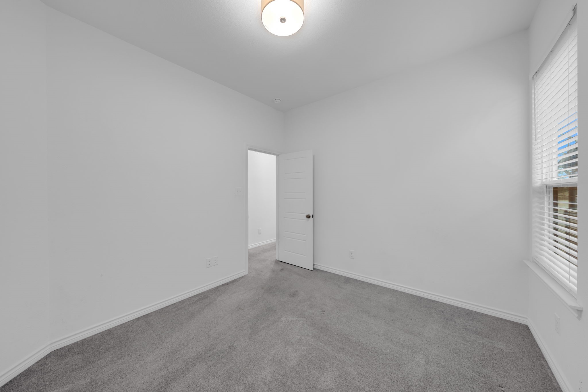 2825 Stanley Avenue Fort Worth TX 76110