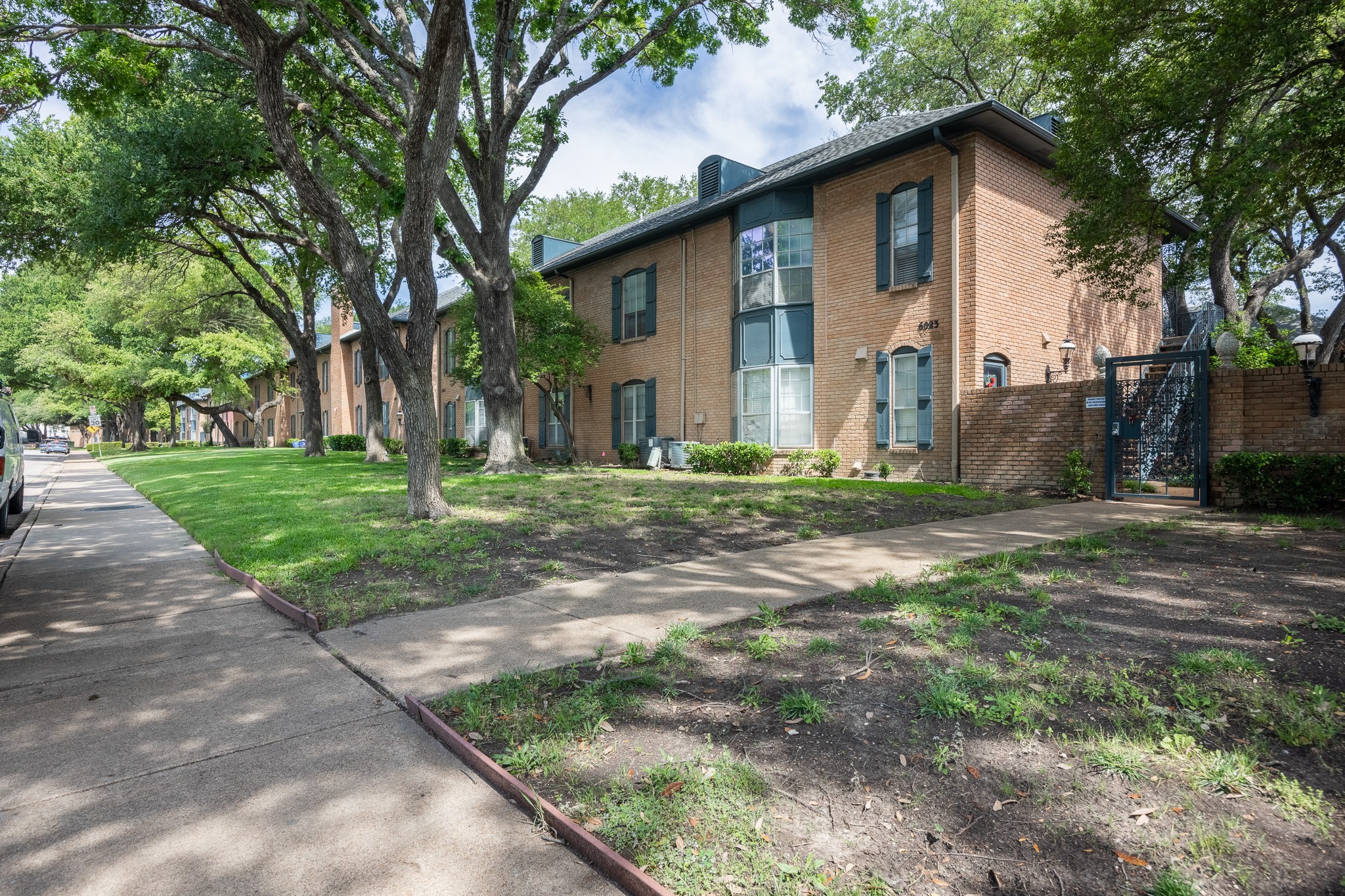 6027 E University Boulevard Dallas TX 75206
